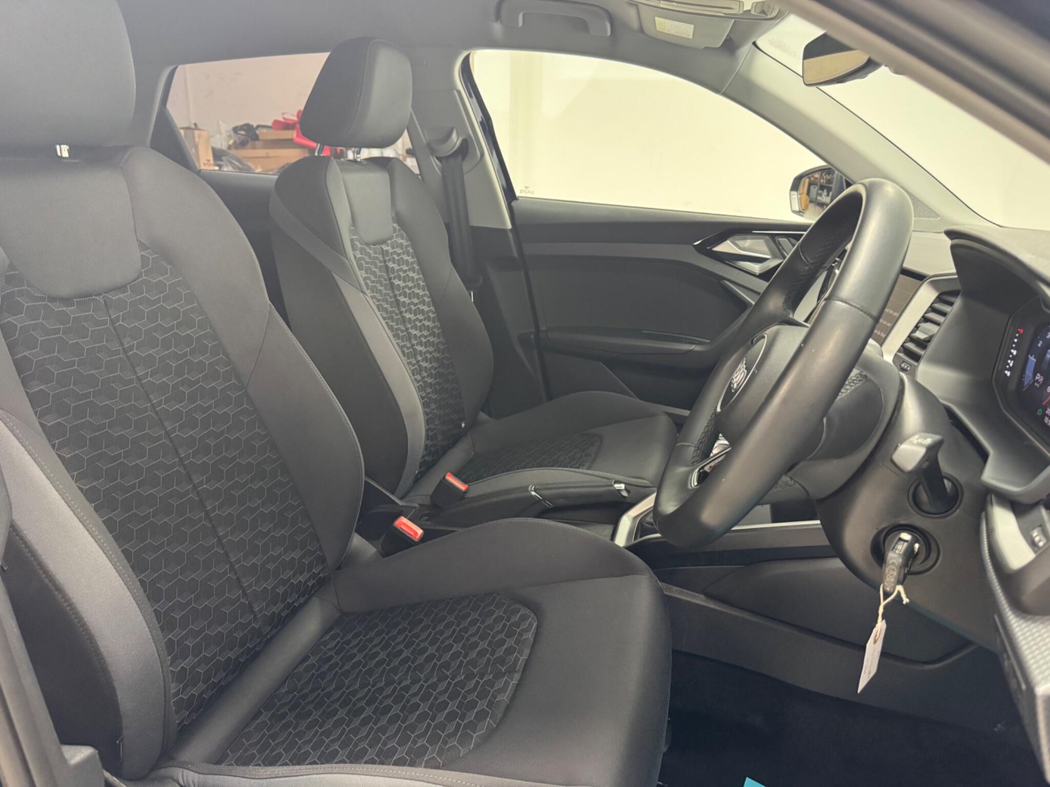 Audi A1 view 11