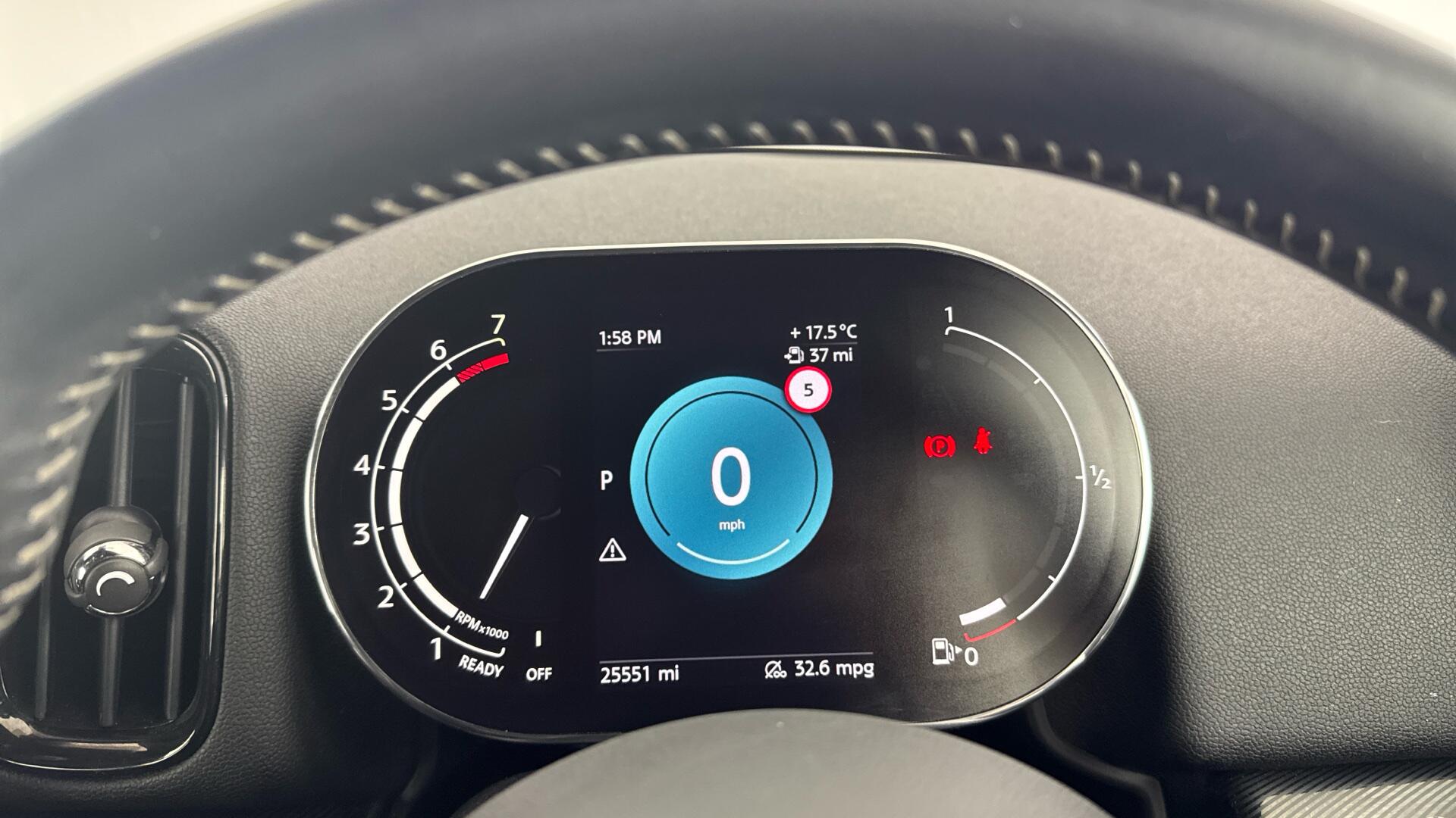 MINI Countryman view 13