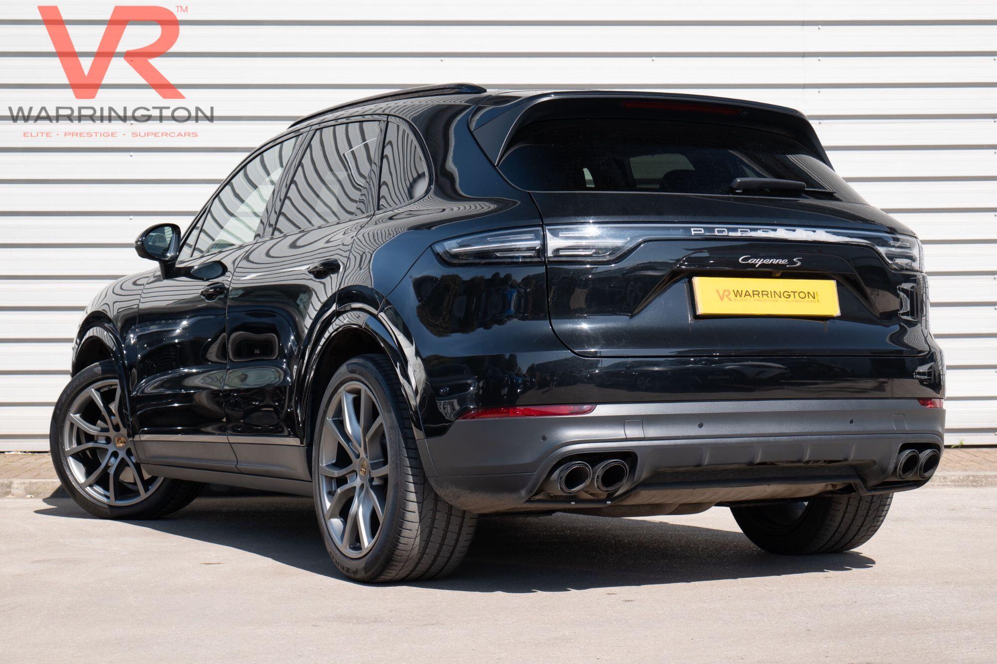 Porsche Cayenne view 13