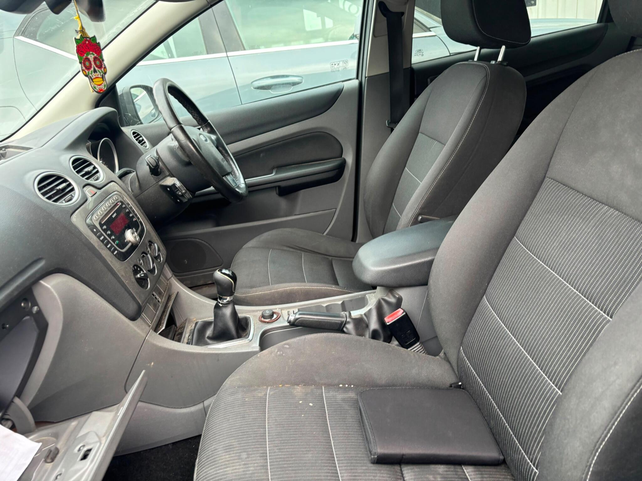 Ford Focus view 4