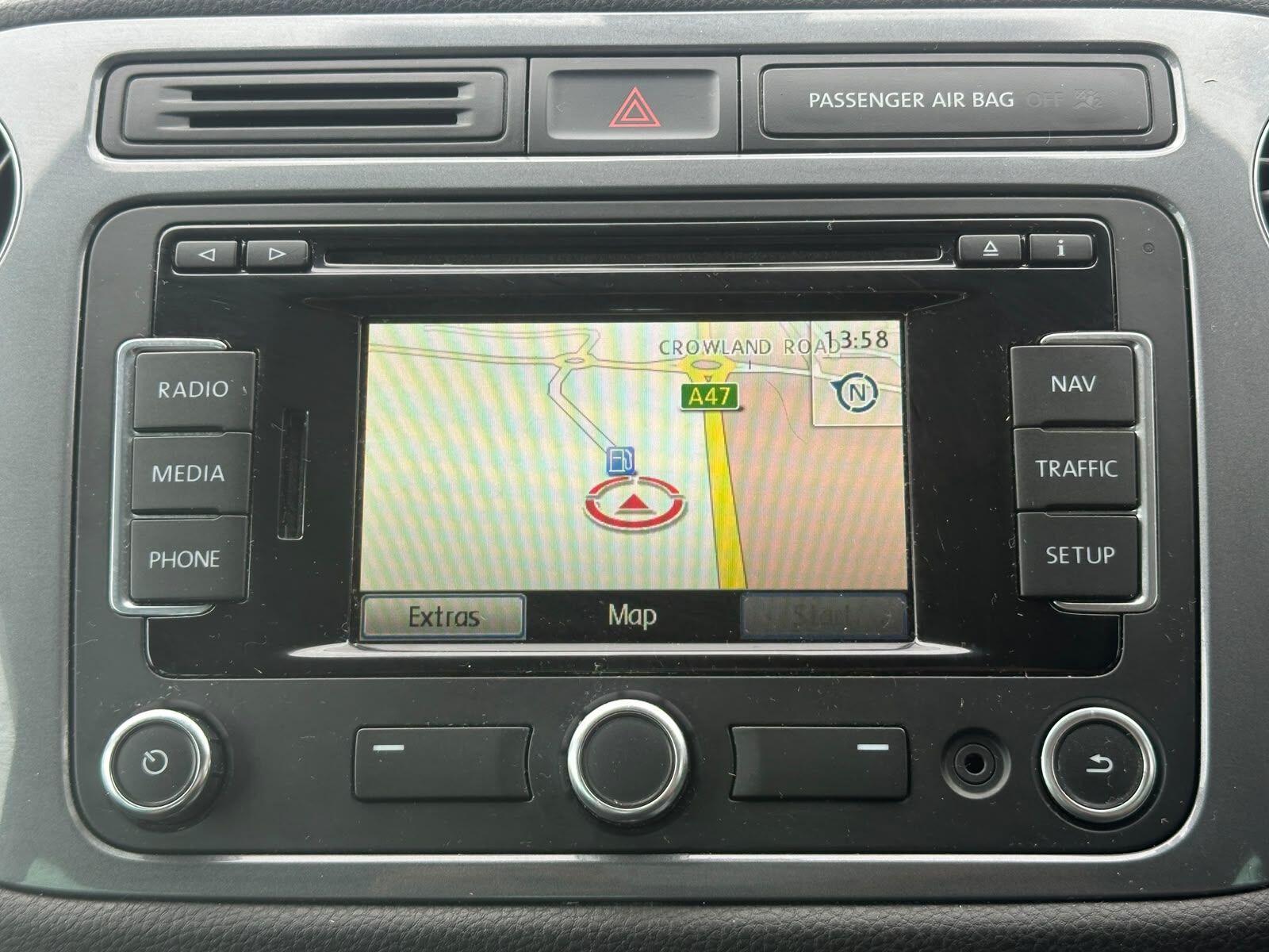 Volkswagen Tiguan view 13