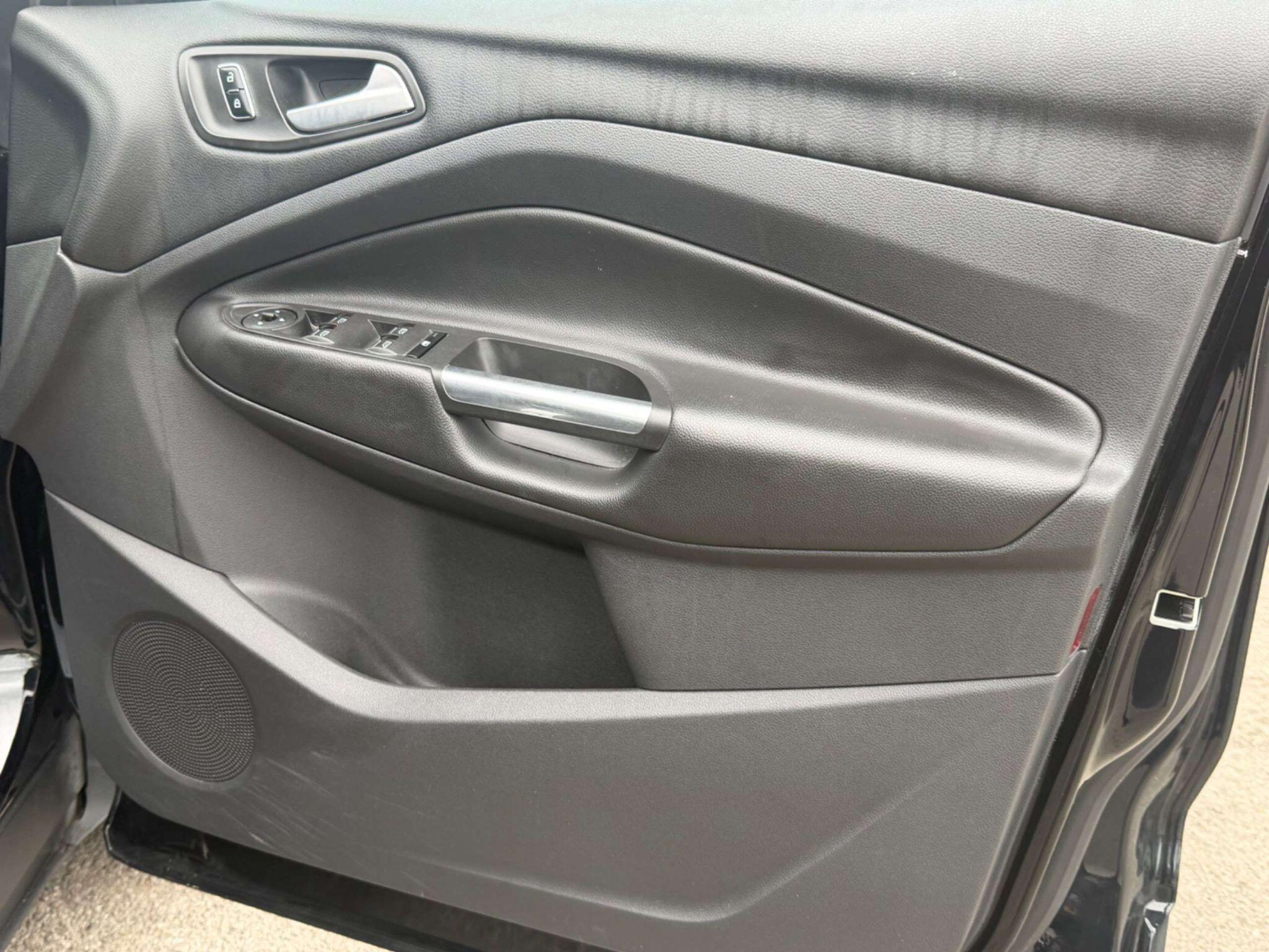 Ford Kuga view 20