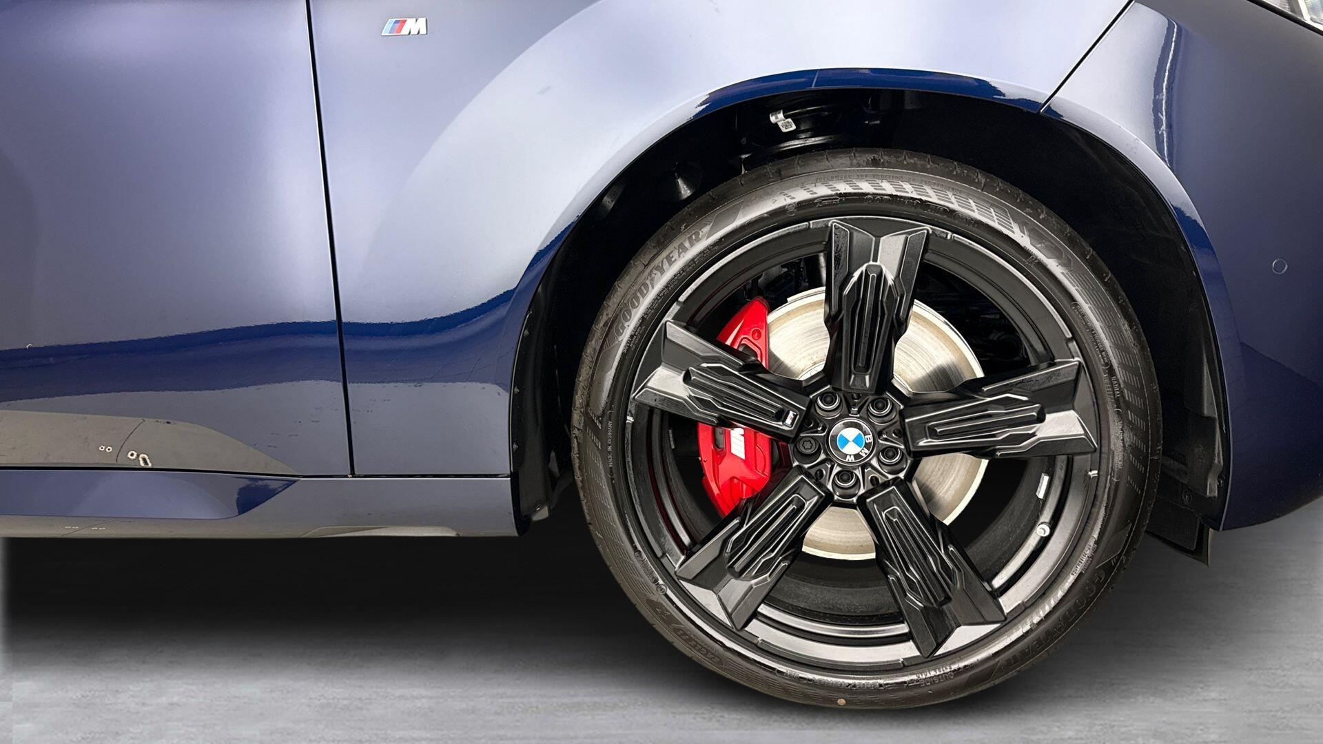 BMW X3 view 14