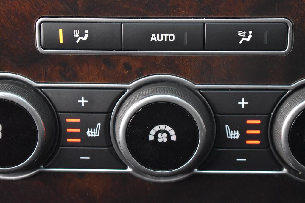 Land Rover Range Rover view 47