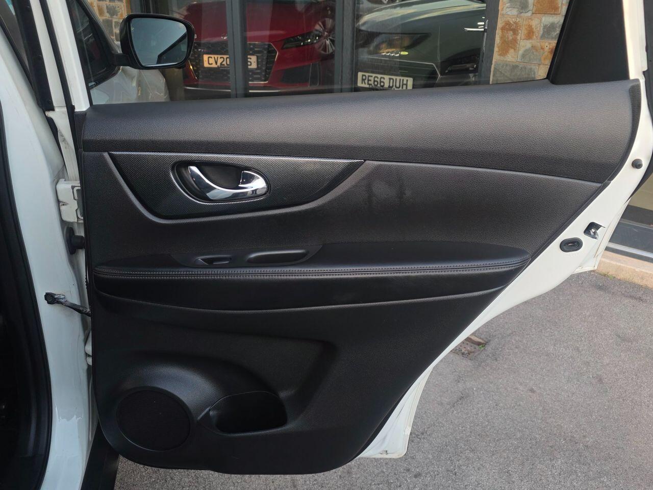 Nissan X-Trail view 50