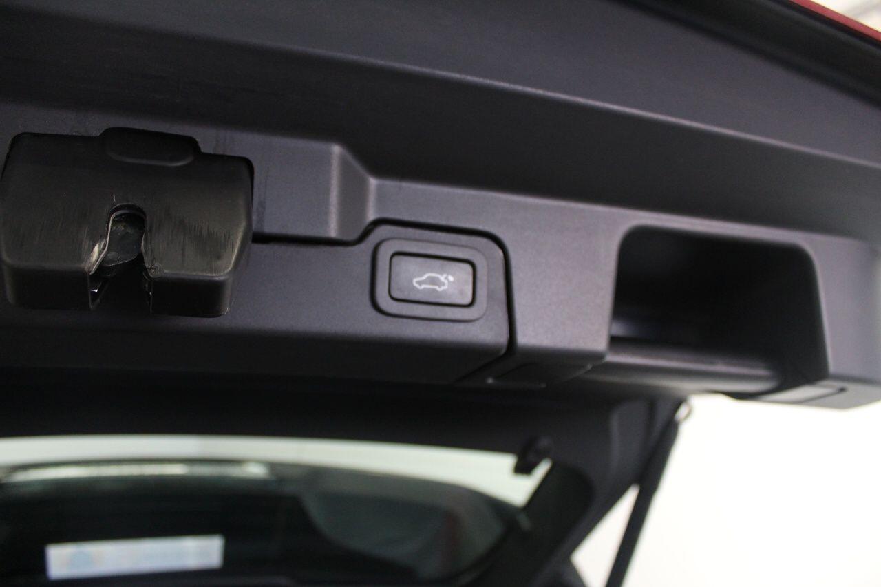 Land Rover Range Rover Evoque view 25