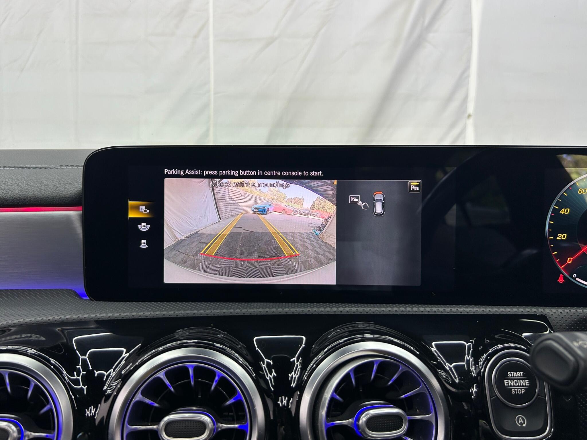 Mercedes-Benz Cla view 37