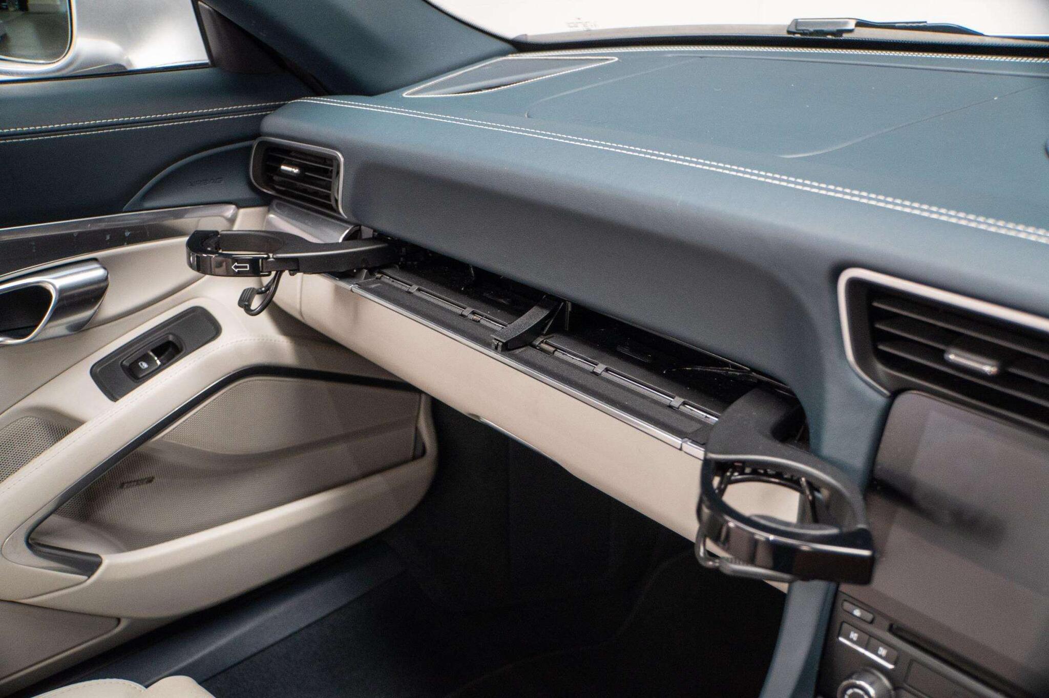 Porsche Targa view 35