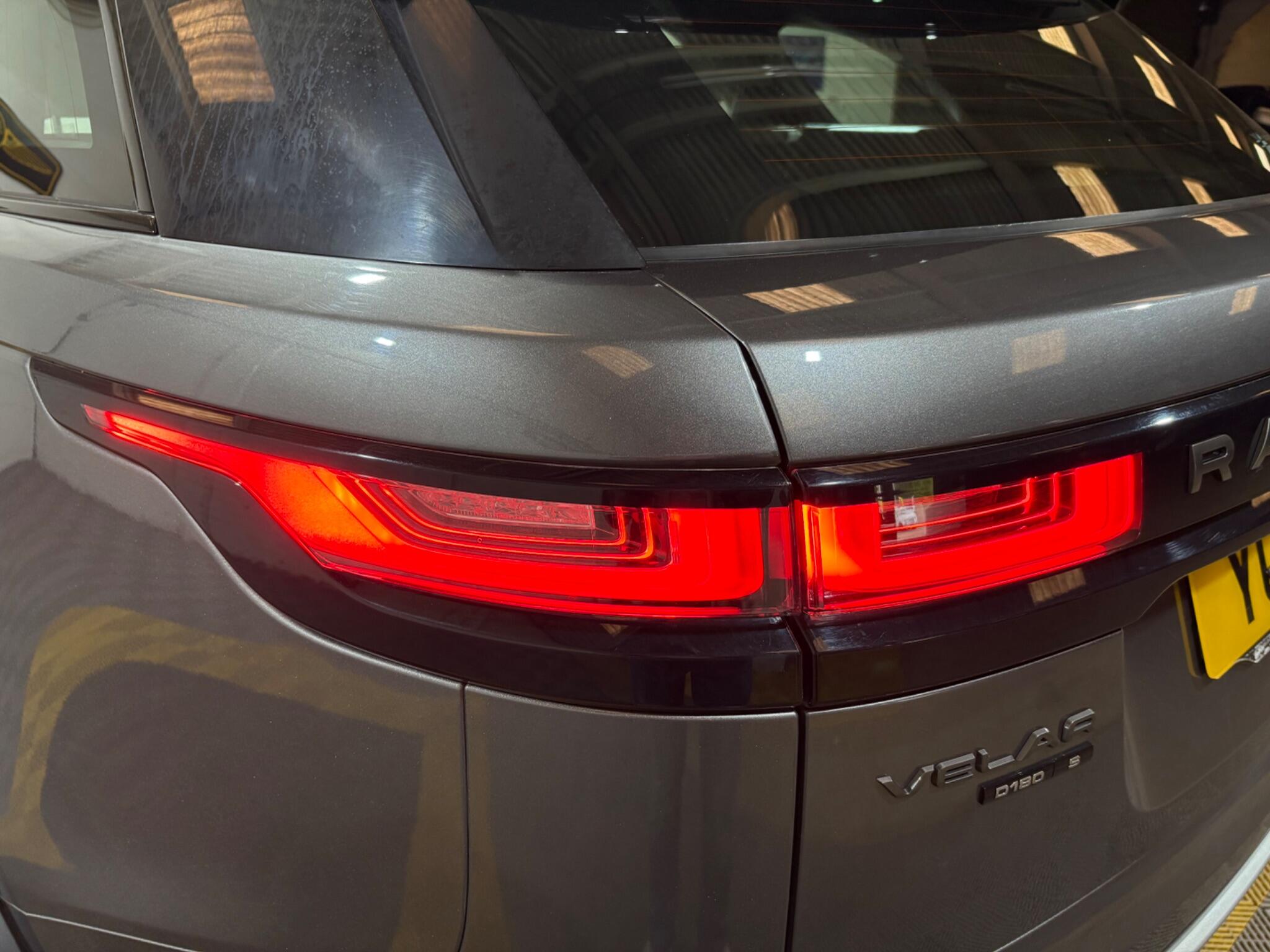 Land Rover Range Rover Velar view 60