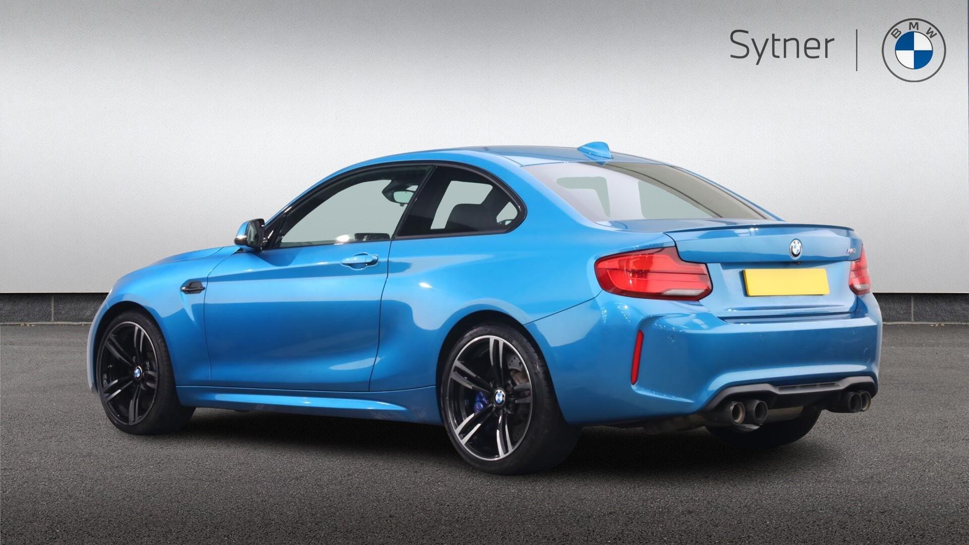 BMW M2 view 2