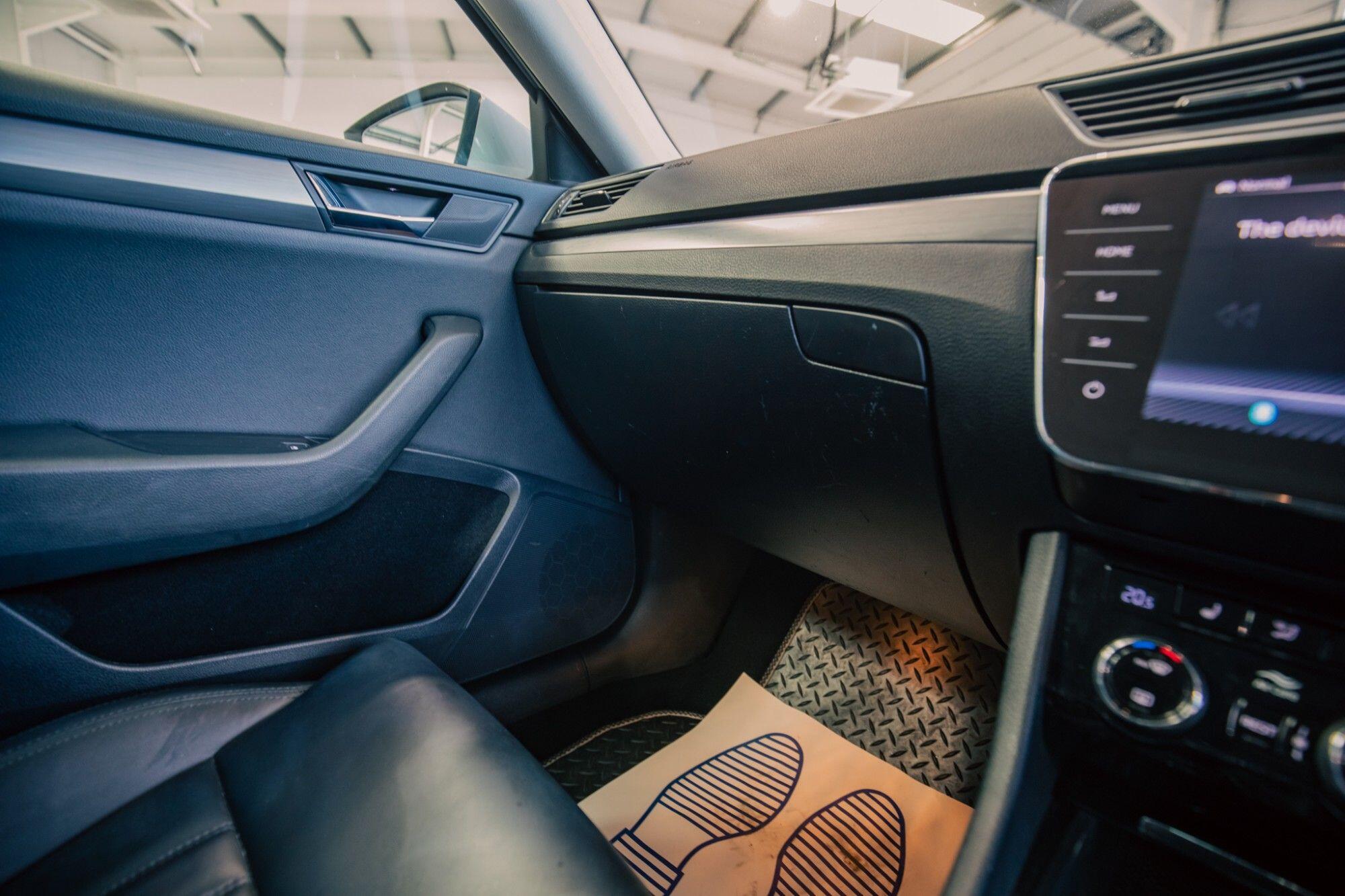 Skoda Superb view 21