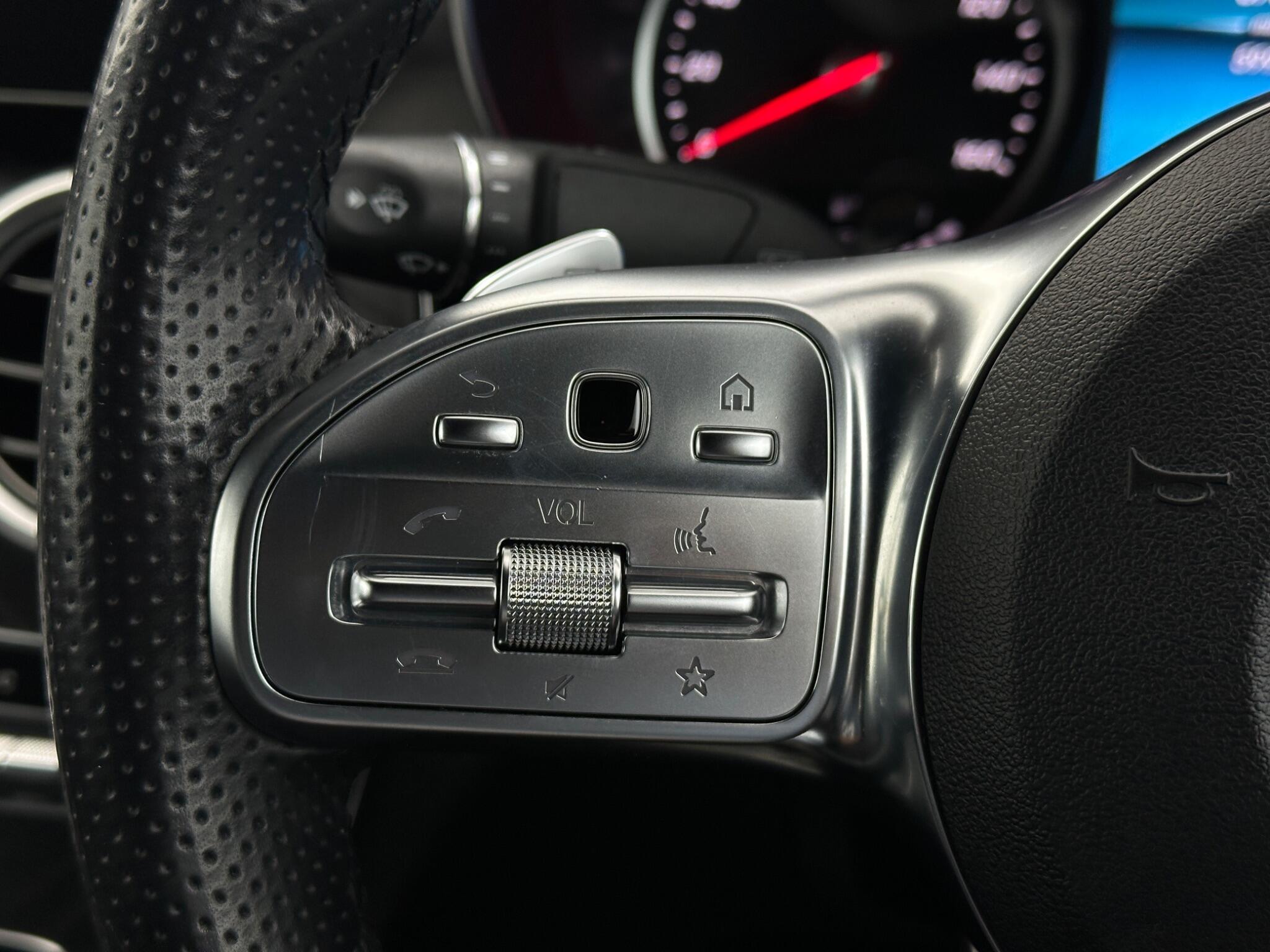 Mercedes-Benz C Class view 15