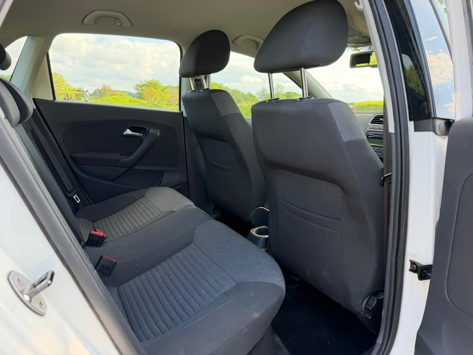 Volkswagen Polo view 11
