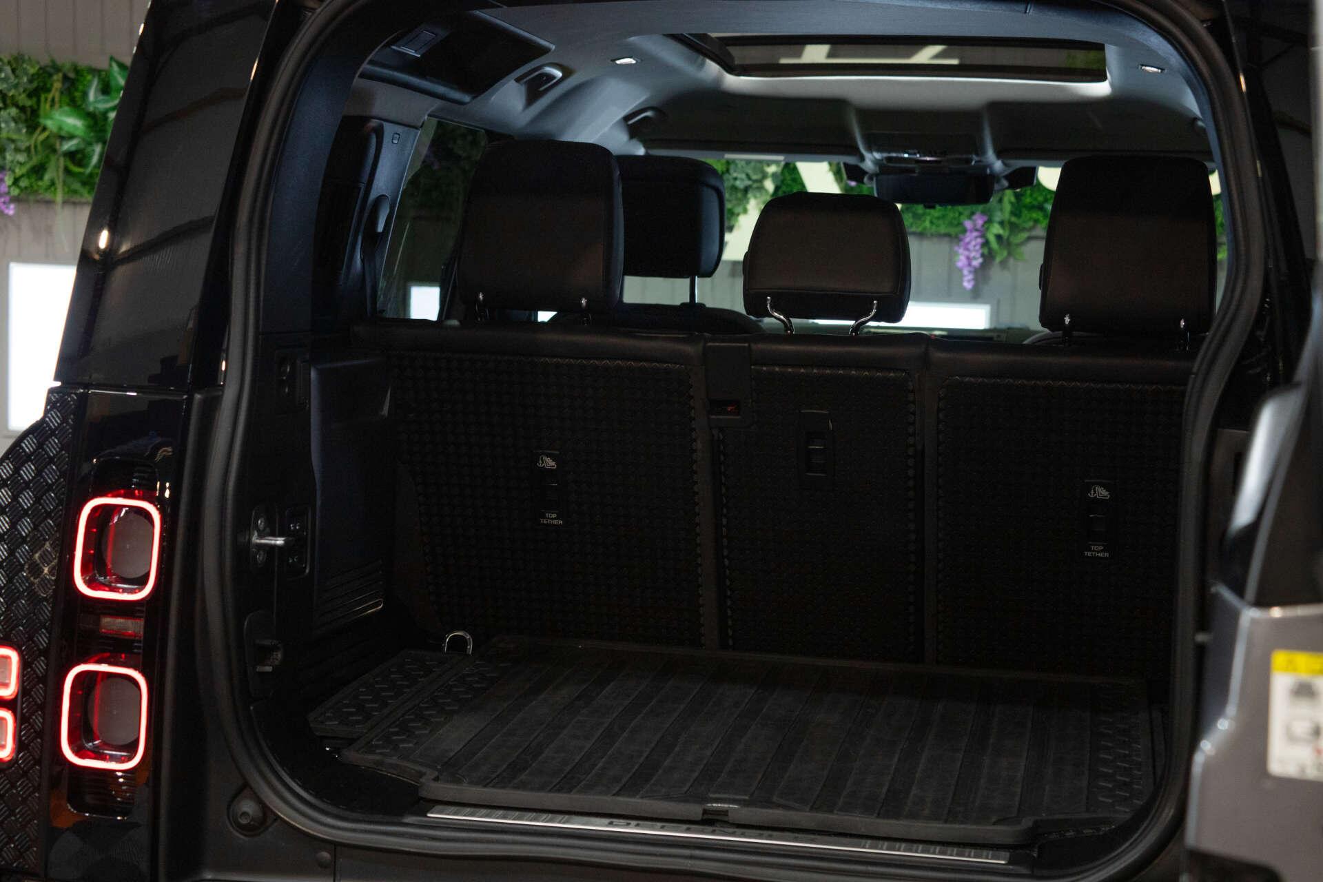 Land Rover Defender view 14