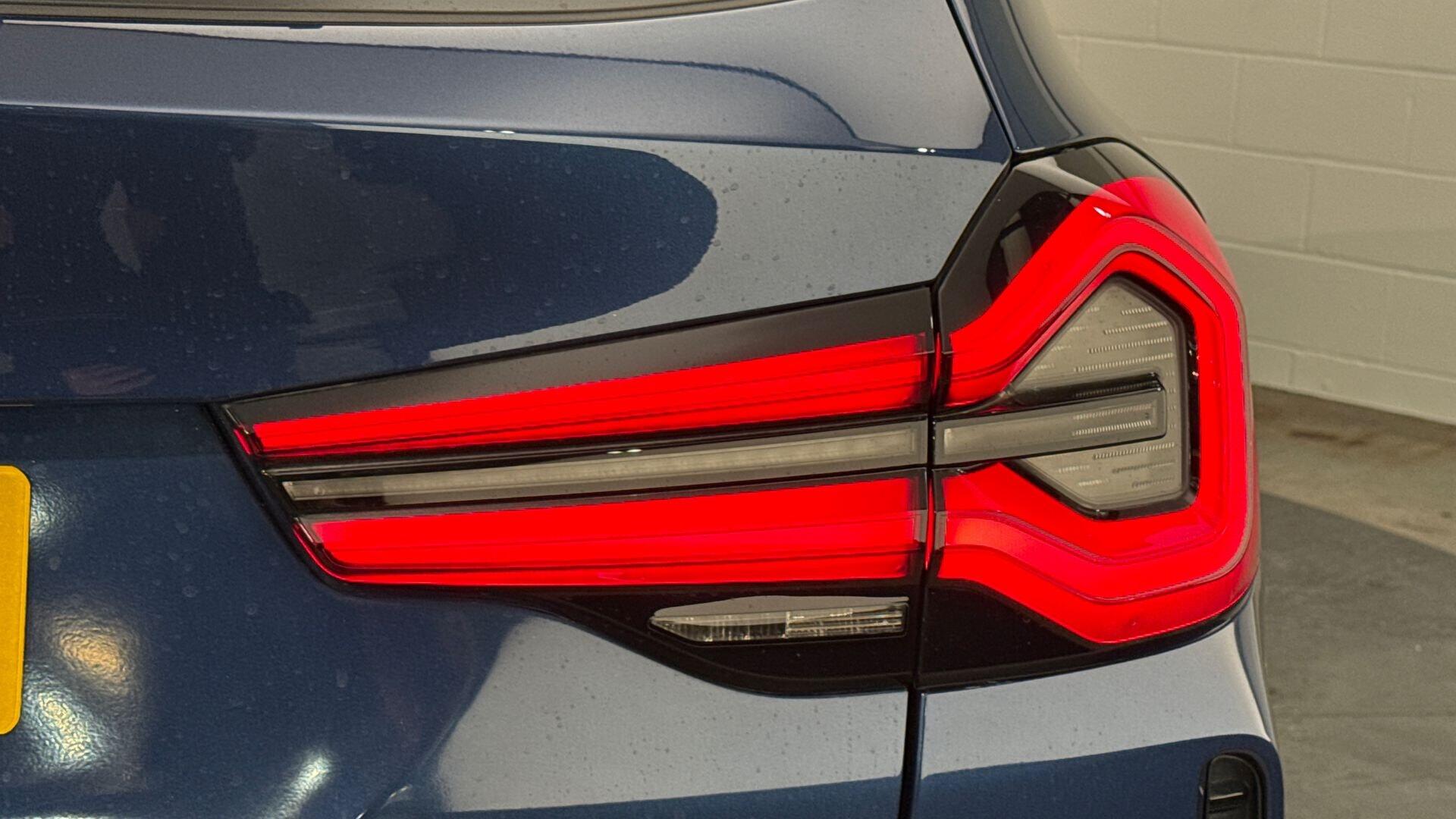 BMW X3 view 23