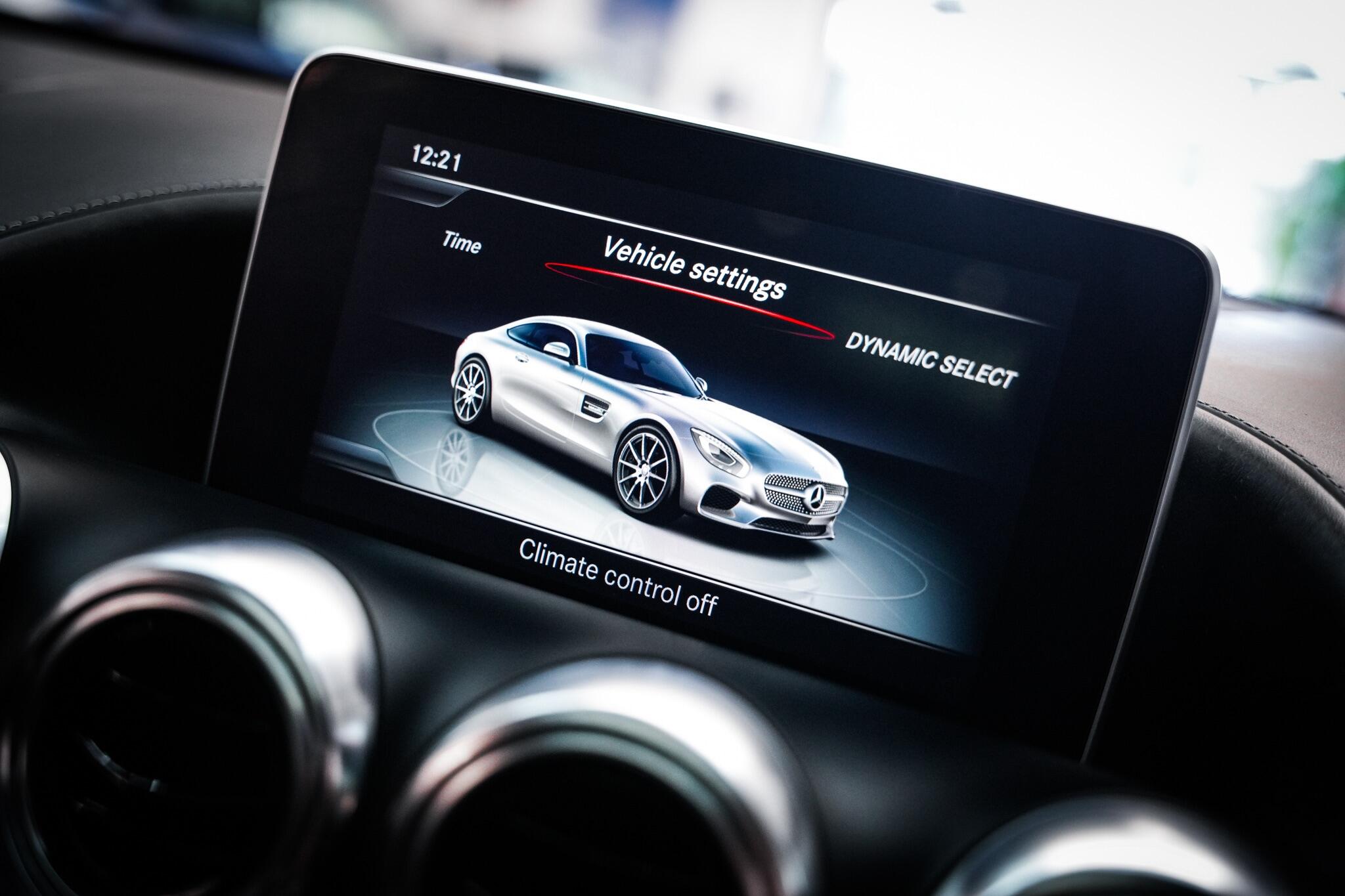 Mercedes-Benz AMG GT view 43