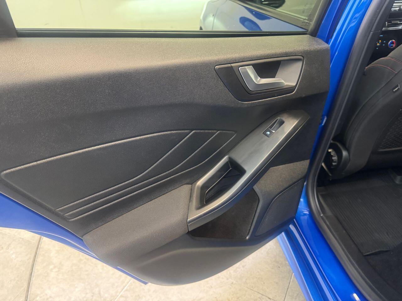 Ford Focus view 53