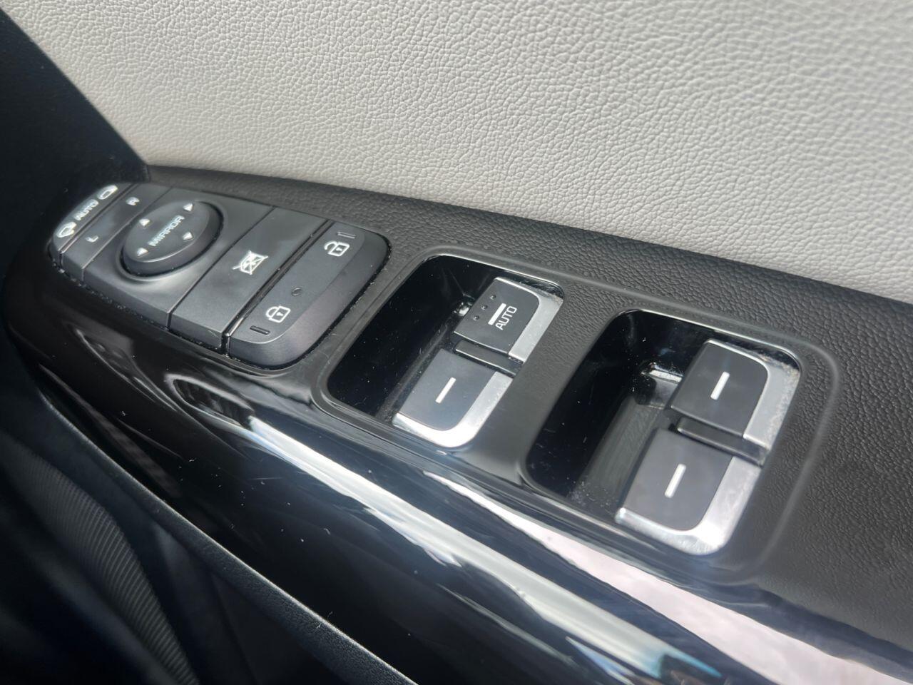Kia Sportage view 24