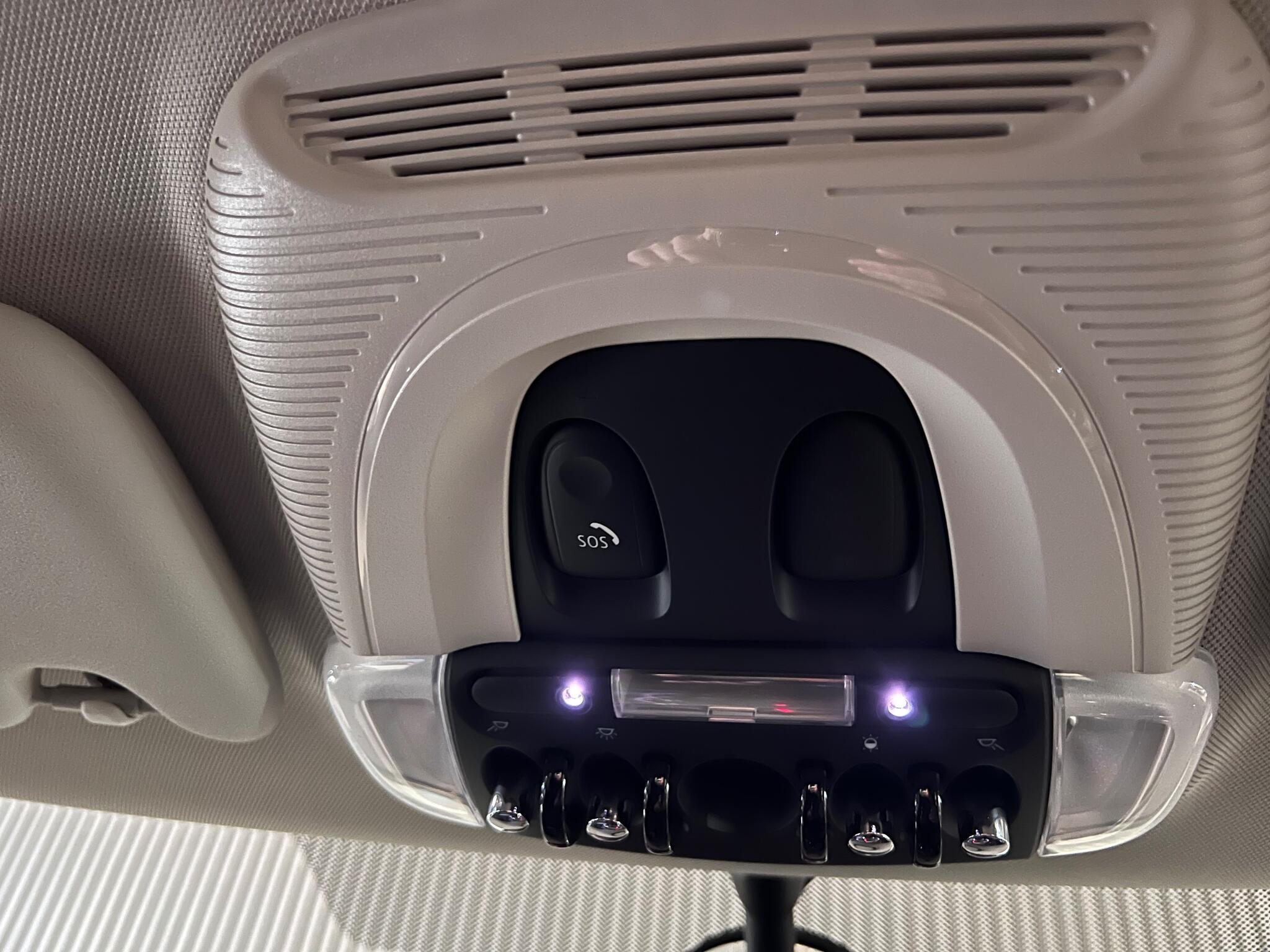 Mini Hatch view 31
