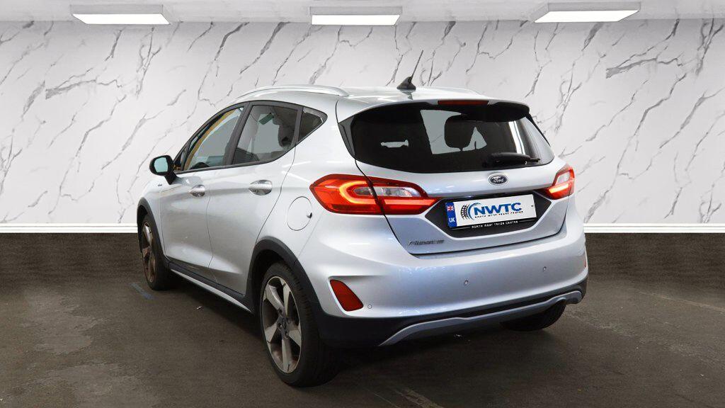 Ford Fiesta view 6
