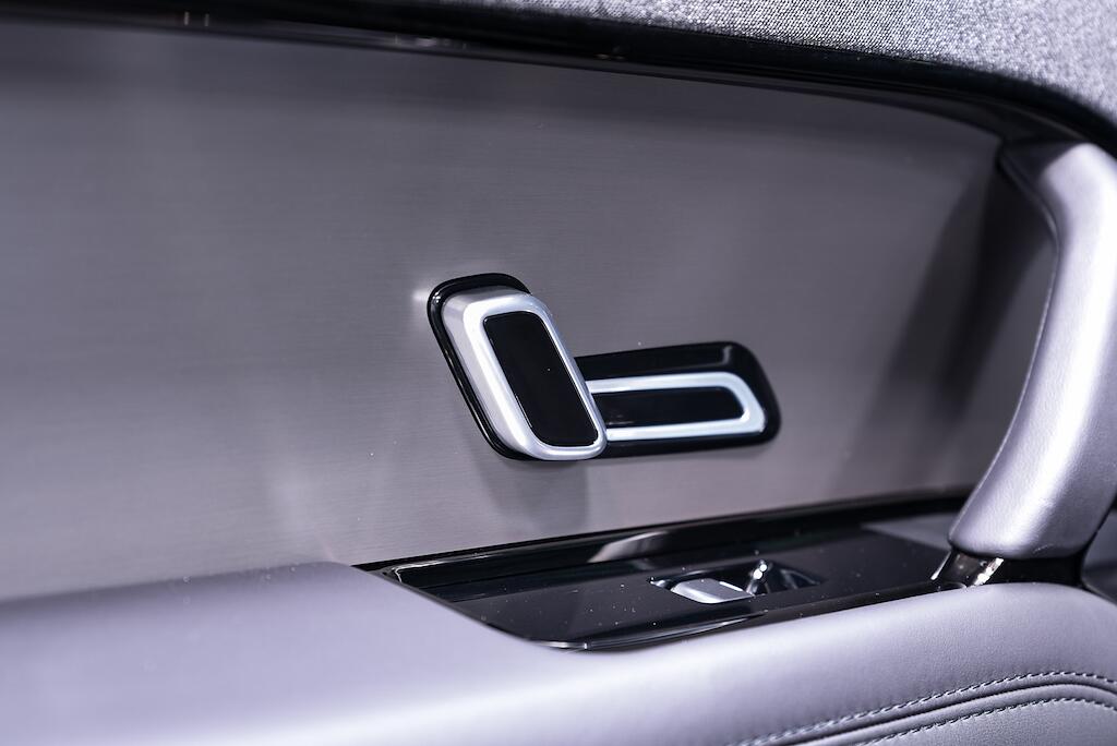 Land Rover Range Rover Sport view 15