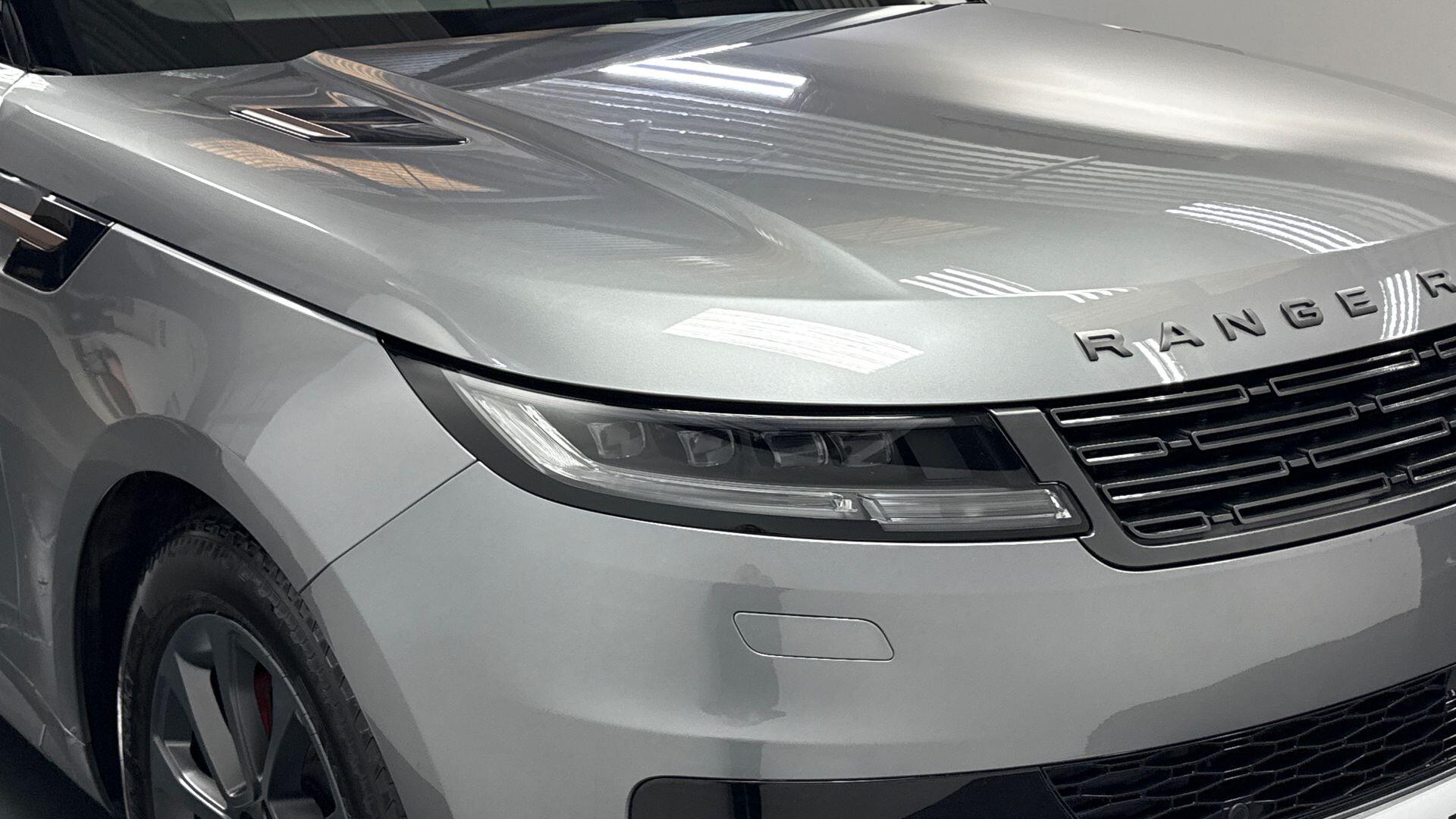 Land Rover Range Rover Sport view 17