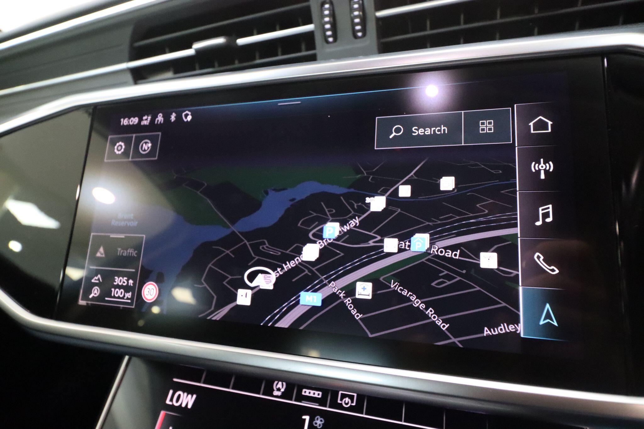 Audi A6 Saloon view 21