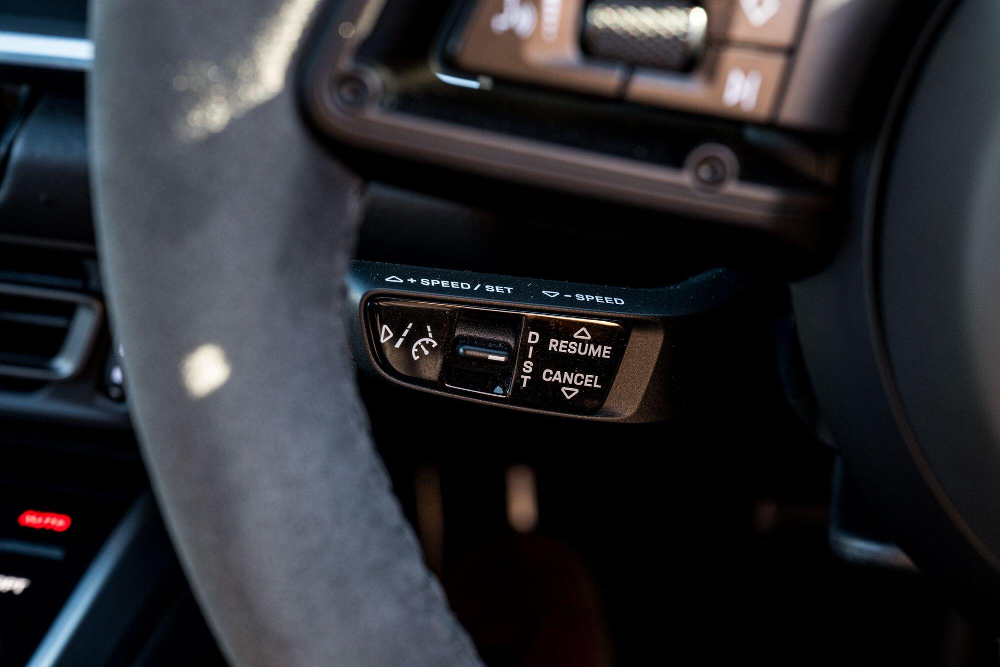 Porsche 911 view 42