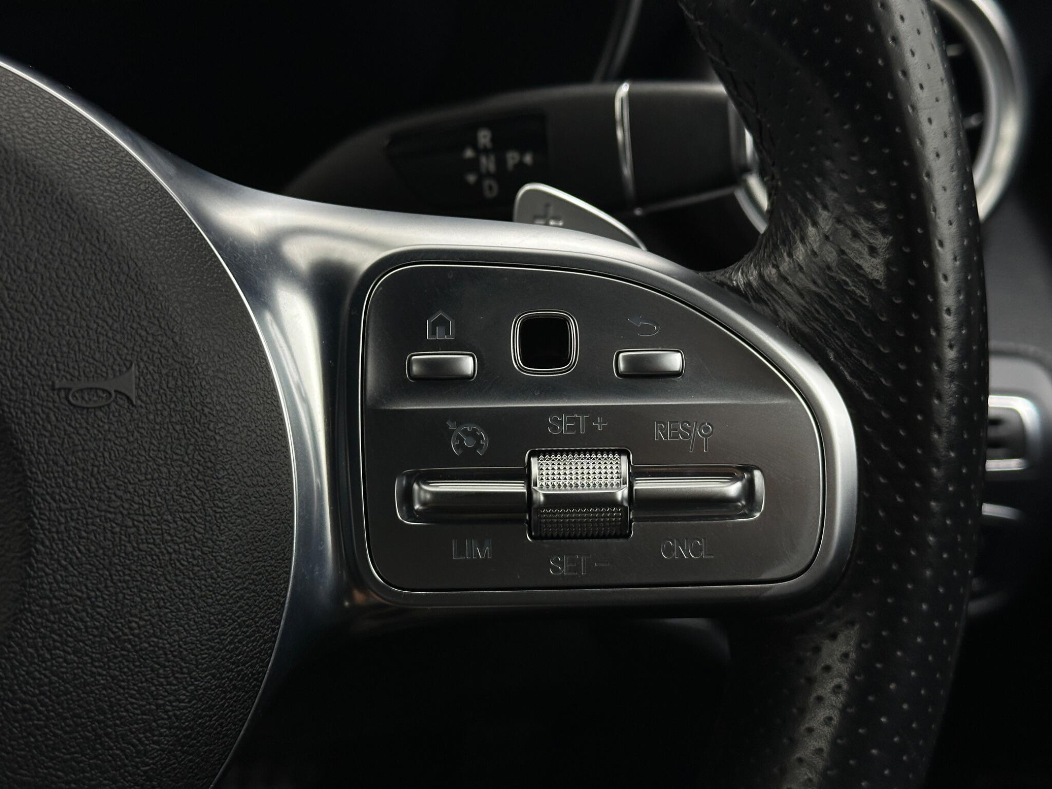 Mercedes-Benz C-Class view 16