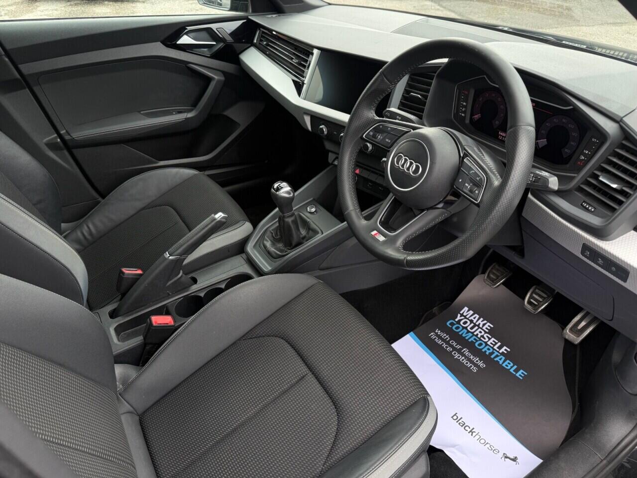 Audi A1 view 11