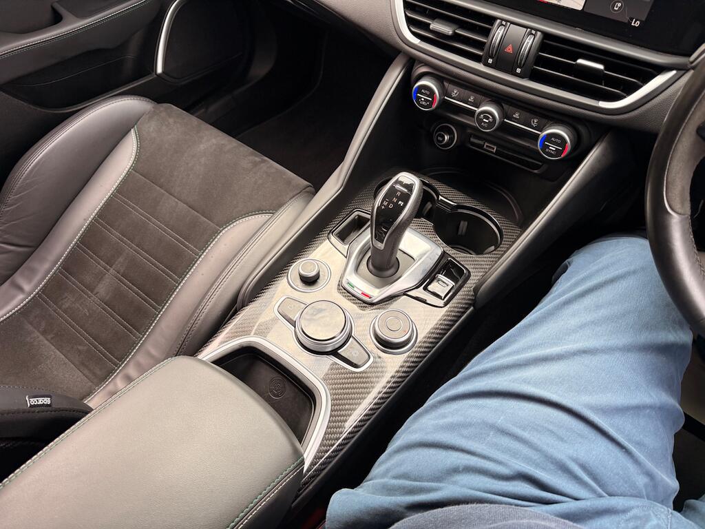 Alfa Romeo Giulia view 50