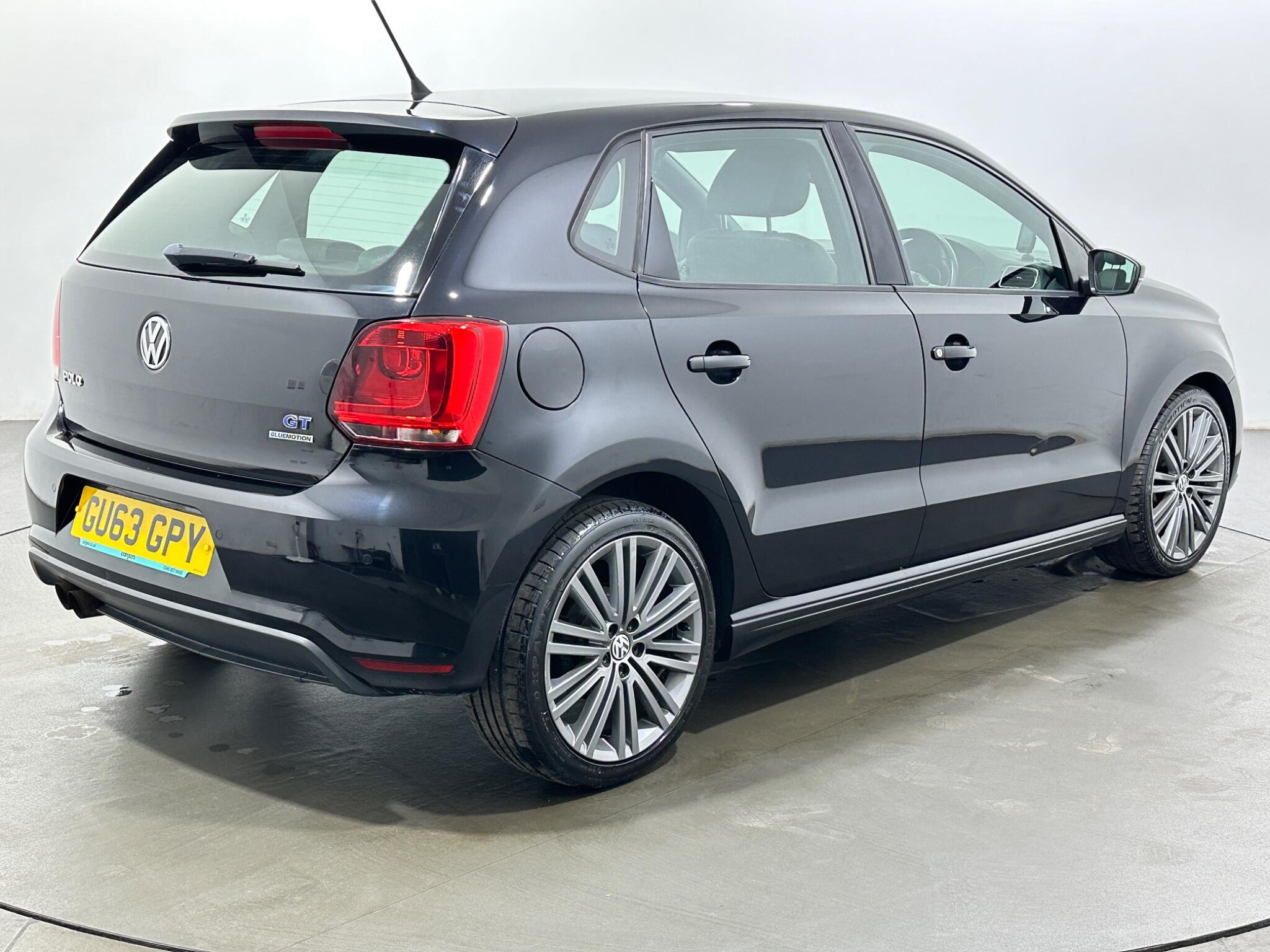 Volkswagen Polo view 8