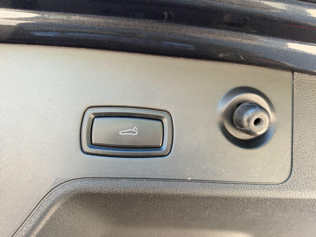 Porsche Panamera view 26