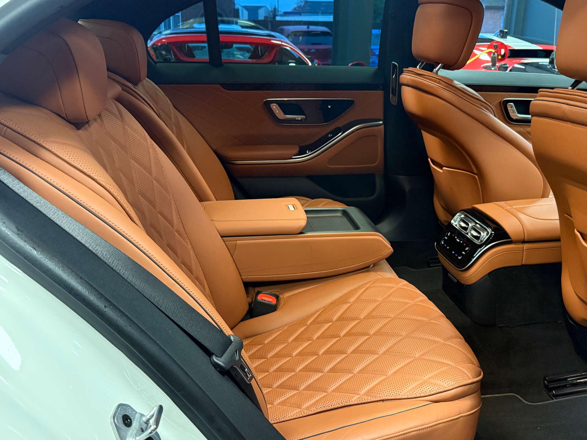 Mercedes-Benz S-Class view 13