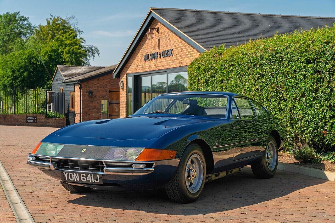 Ferrari 365