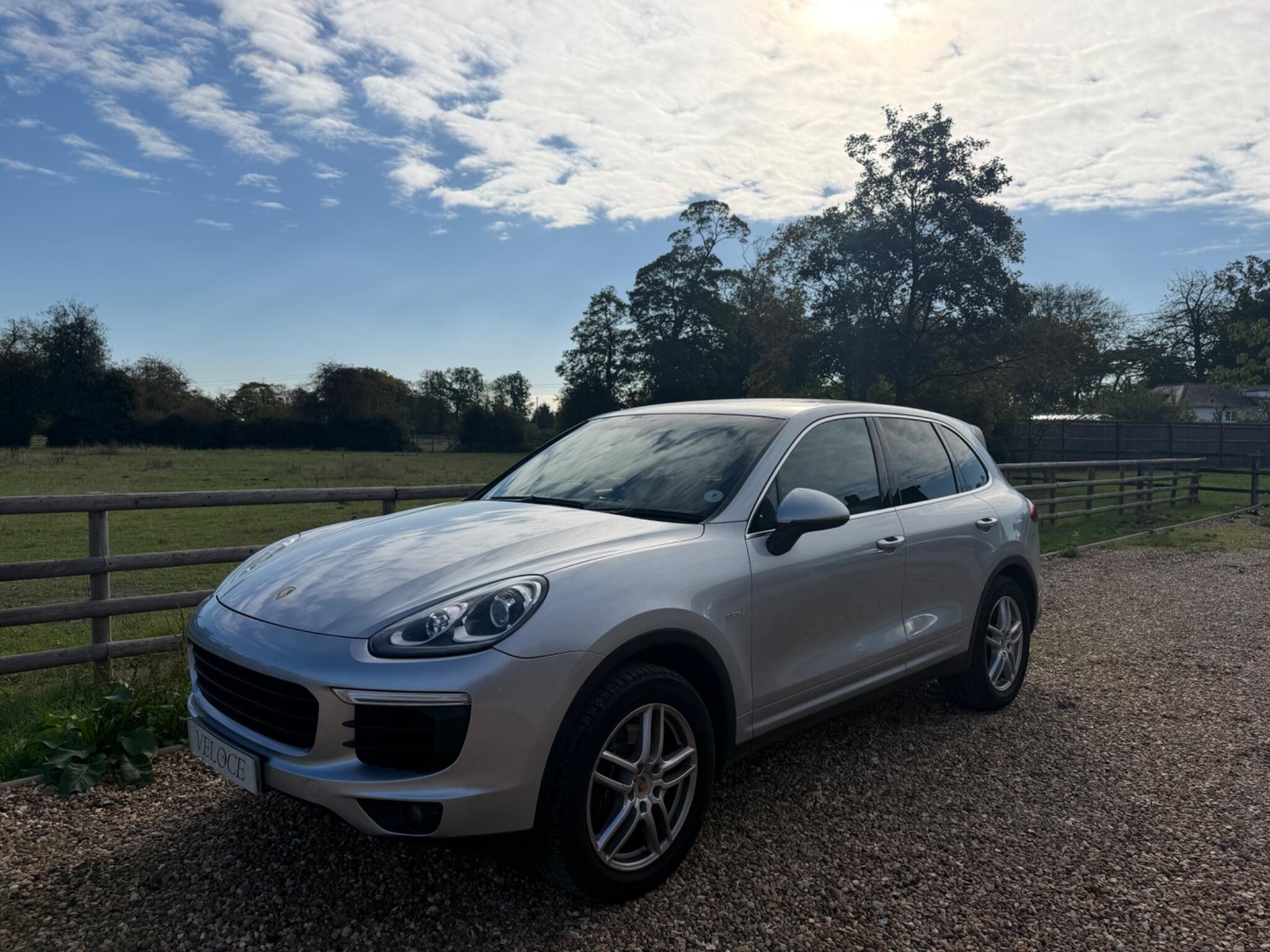 Porsche Cayenne view 4