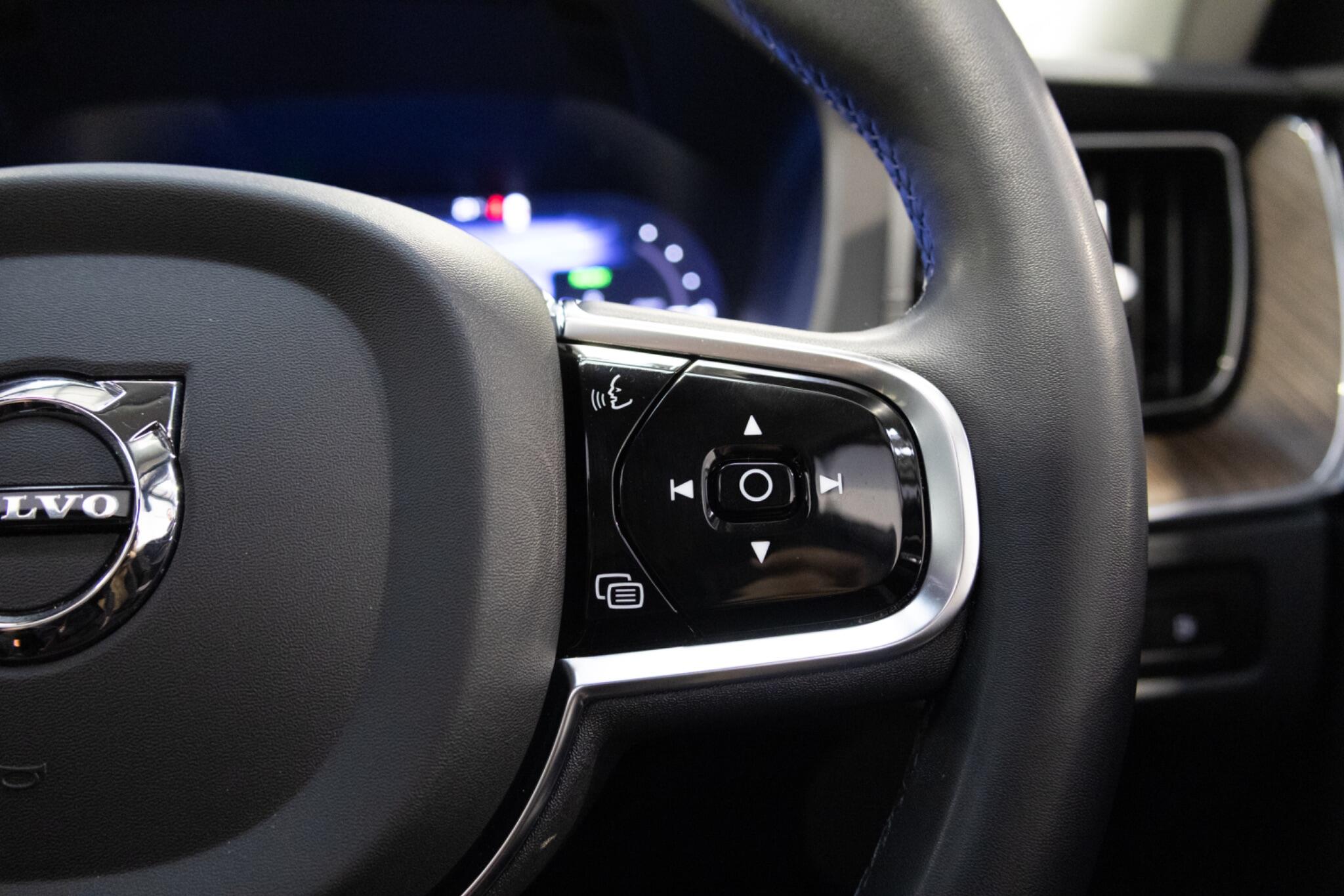 Volvo XC60 view 34