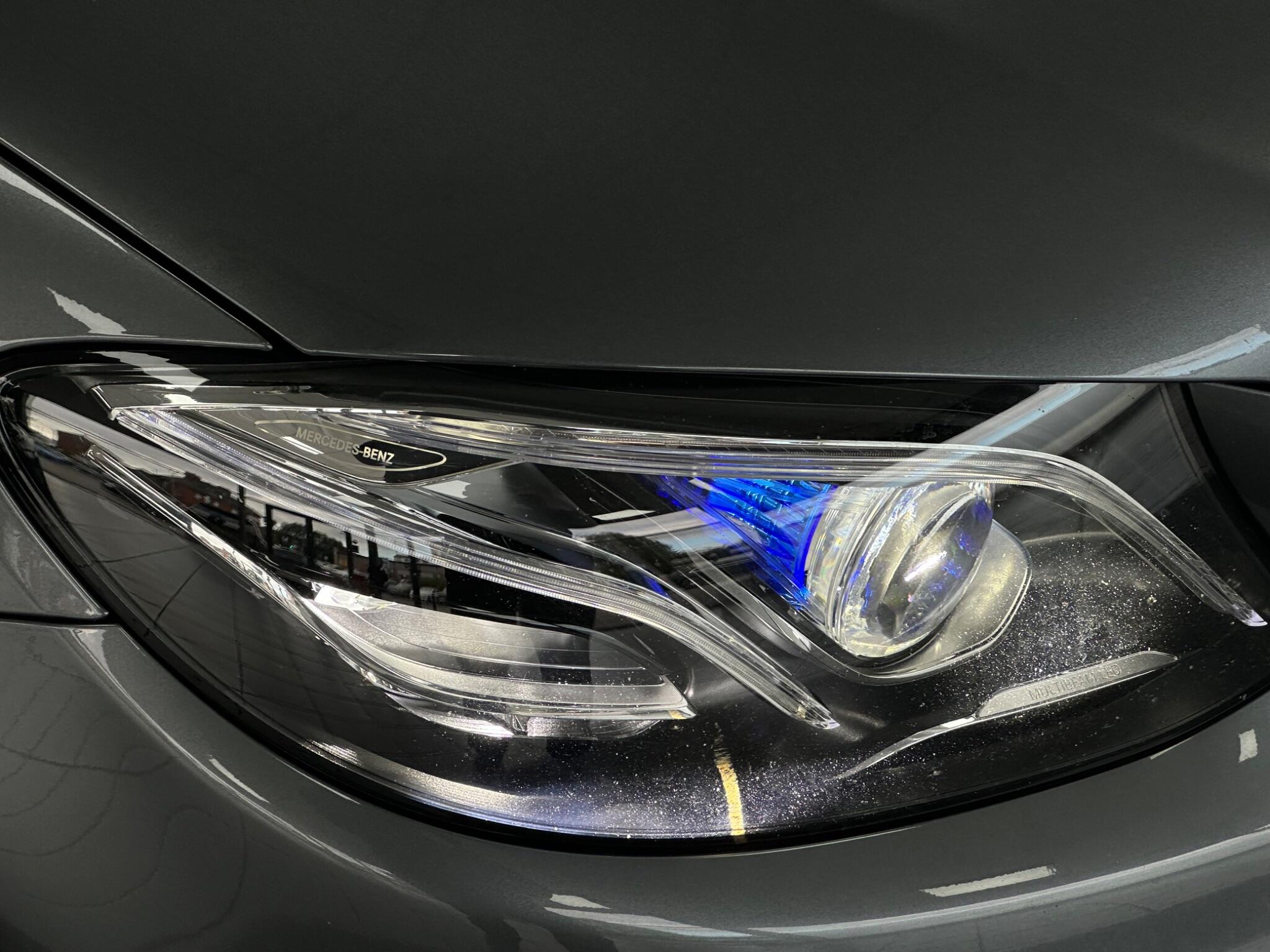 Mercedes-Benz E Class view 42