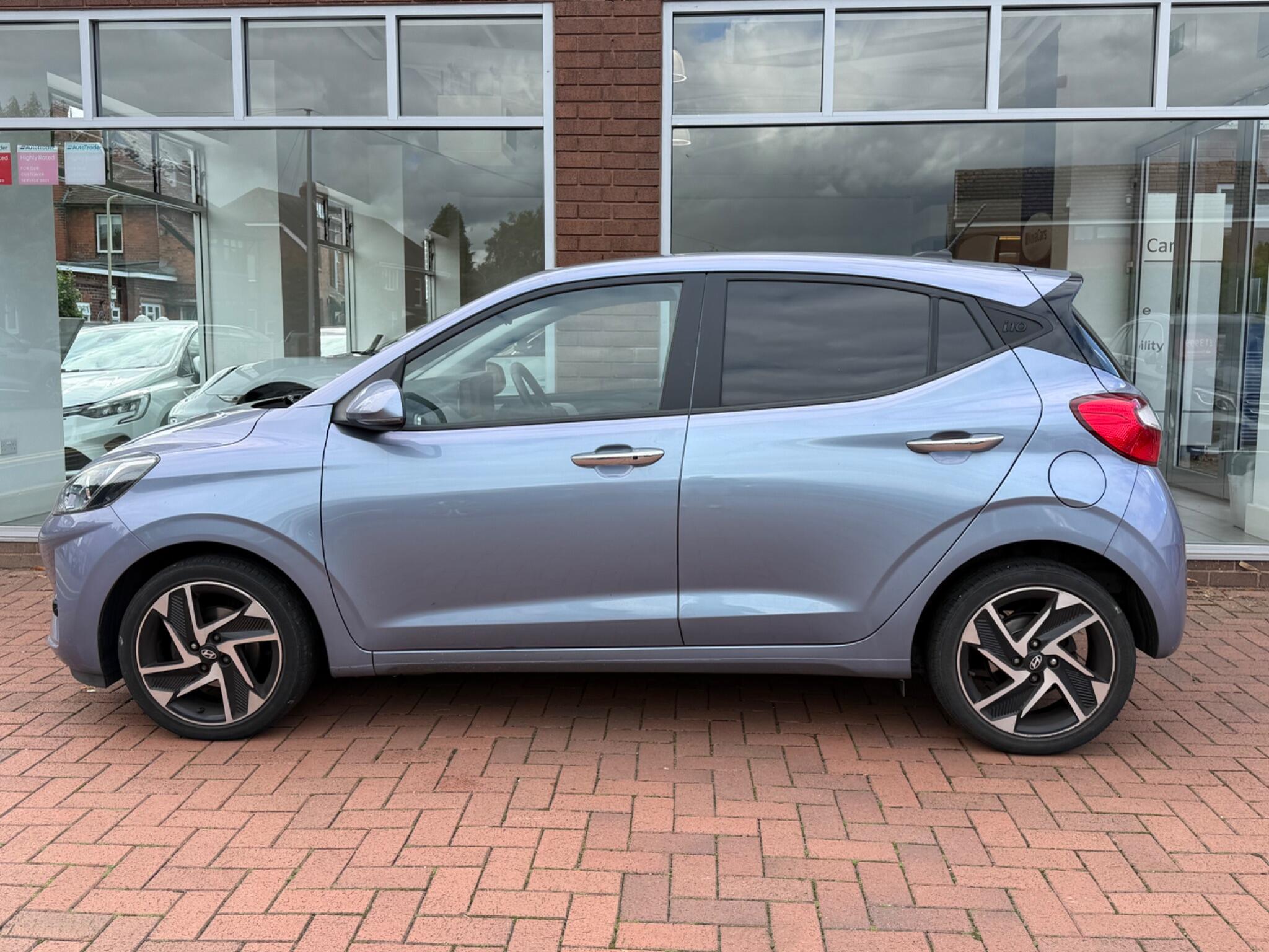 Hyundai i10 view 11