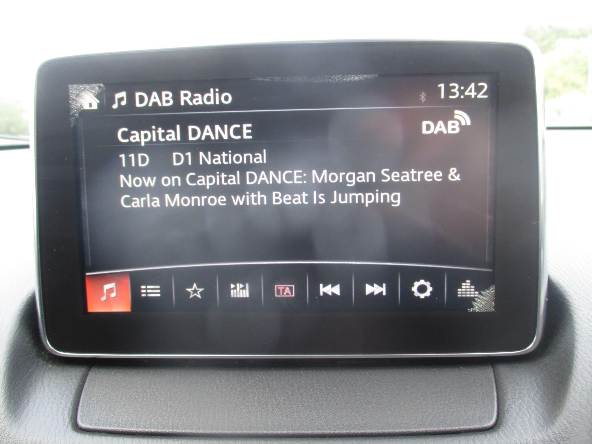 Mazda Skyactiv-G view 40