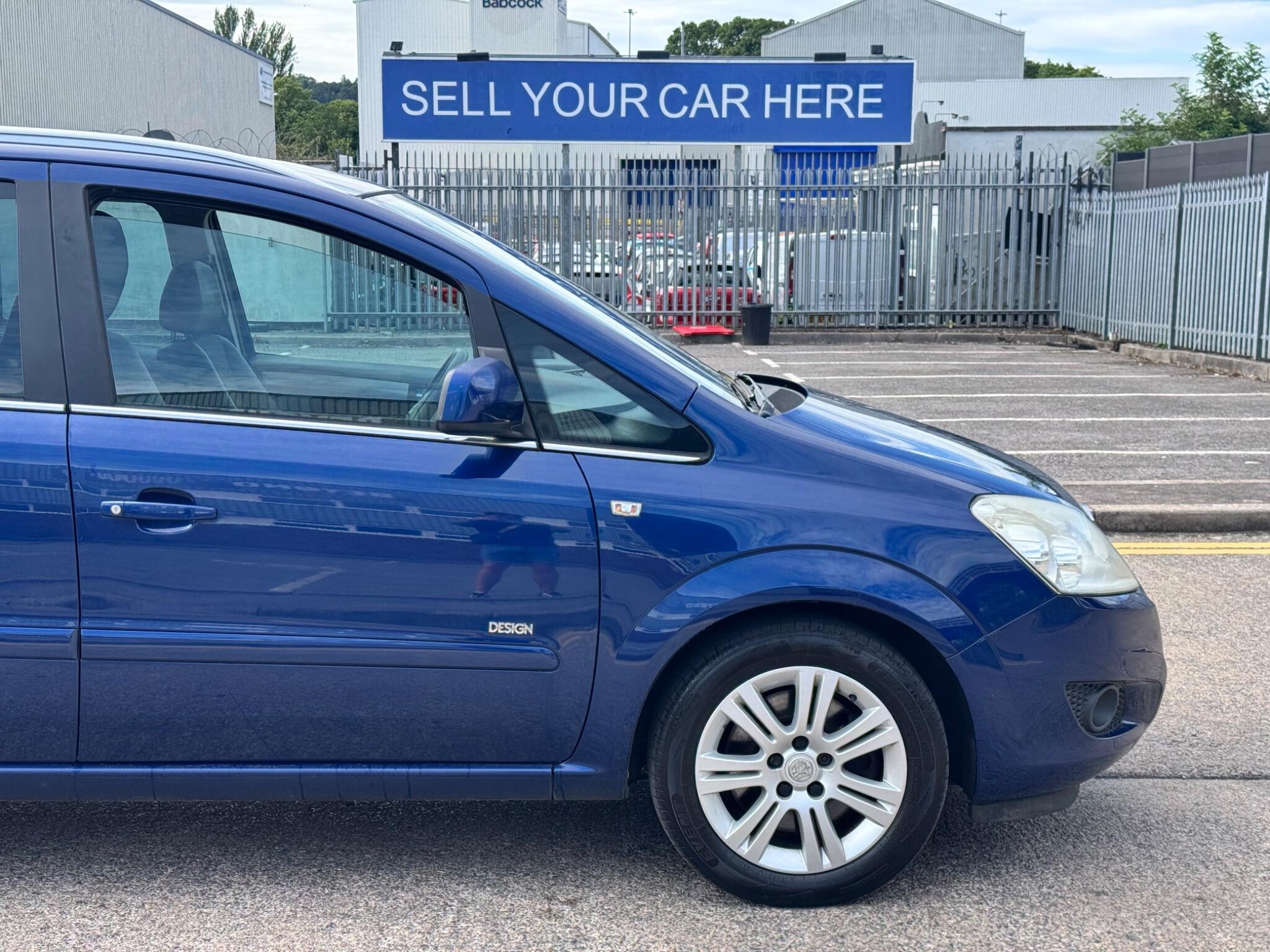 Vauxhall Zafira view 15