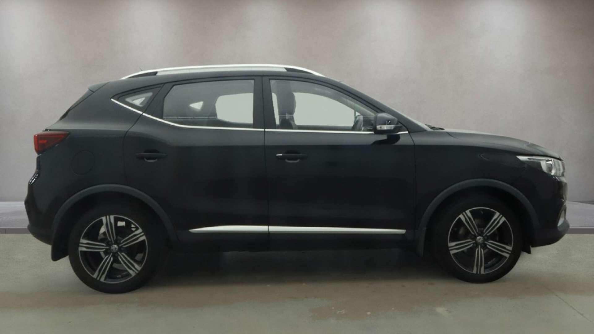 MG ZS view 11