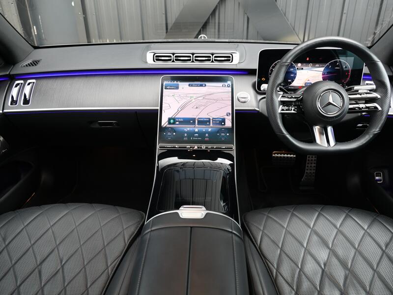 Mercedes-Benz S-Class view 3