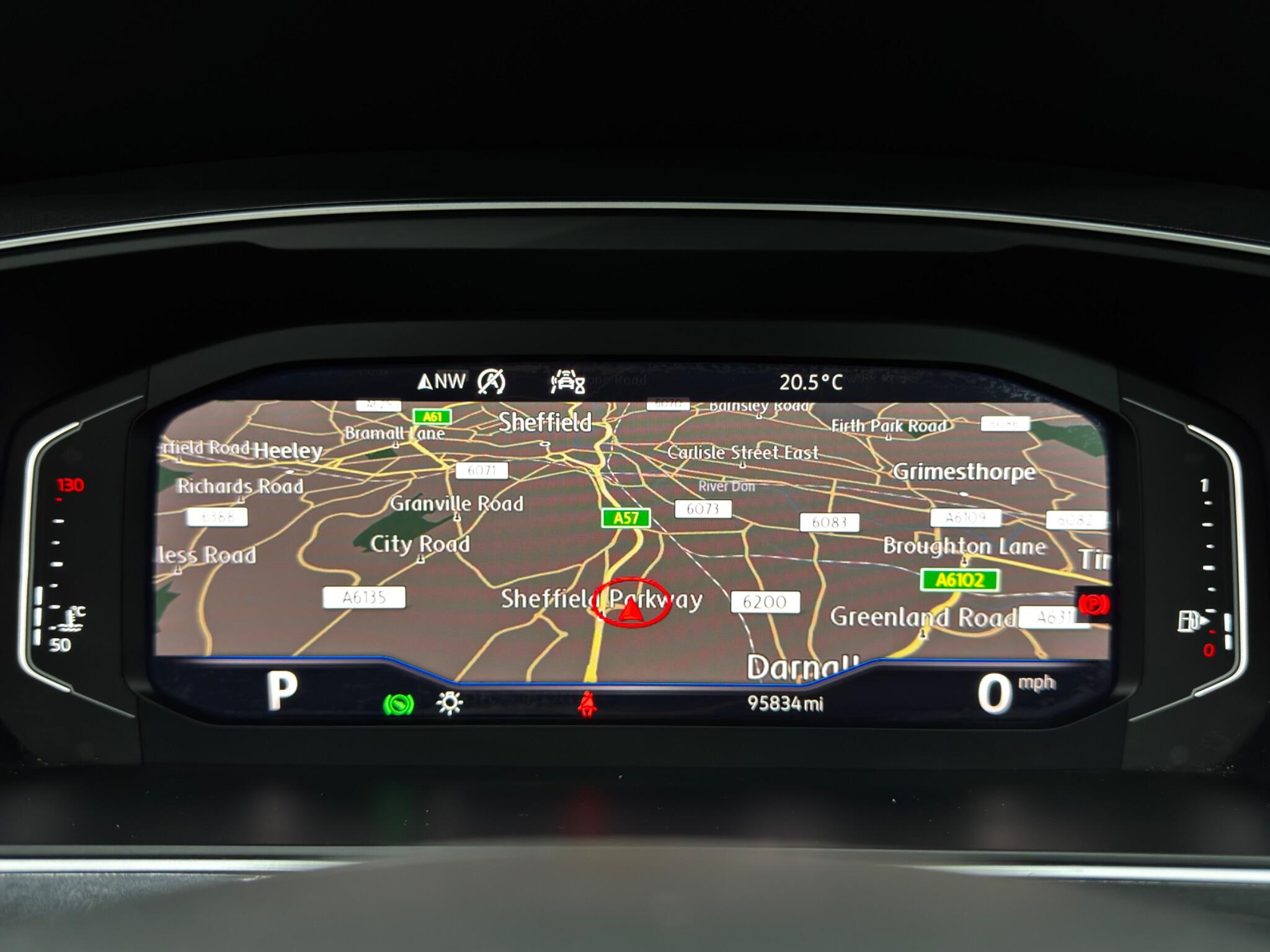 Volkswagen Tiguan view 22