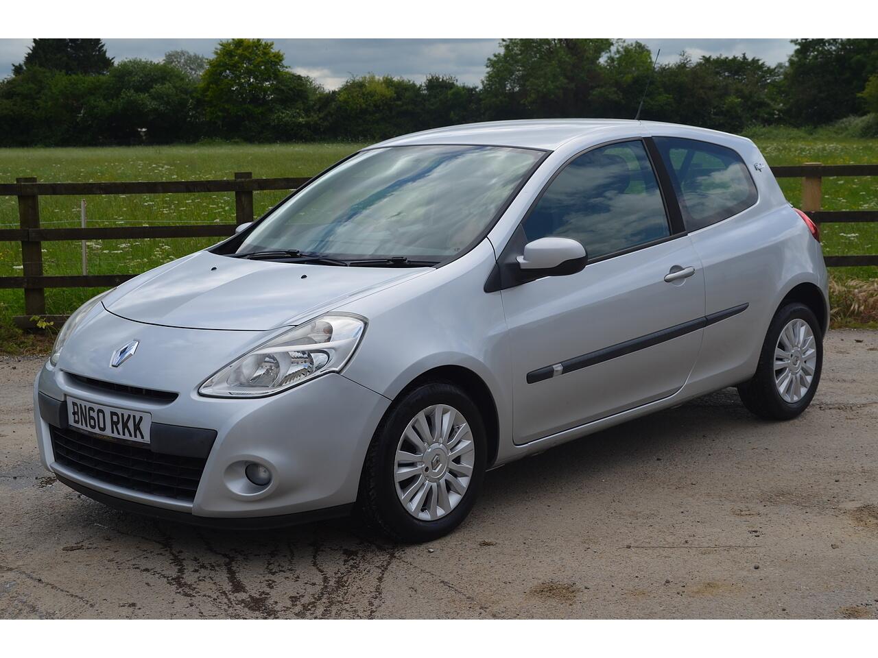 Renault Clio view 5