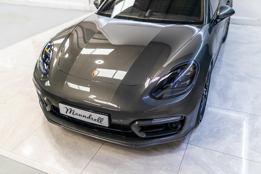 Porsche Panamera view 16