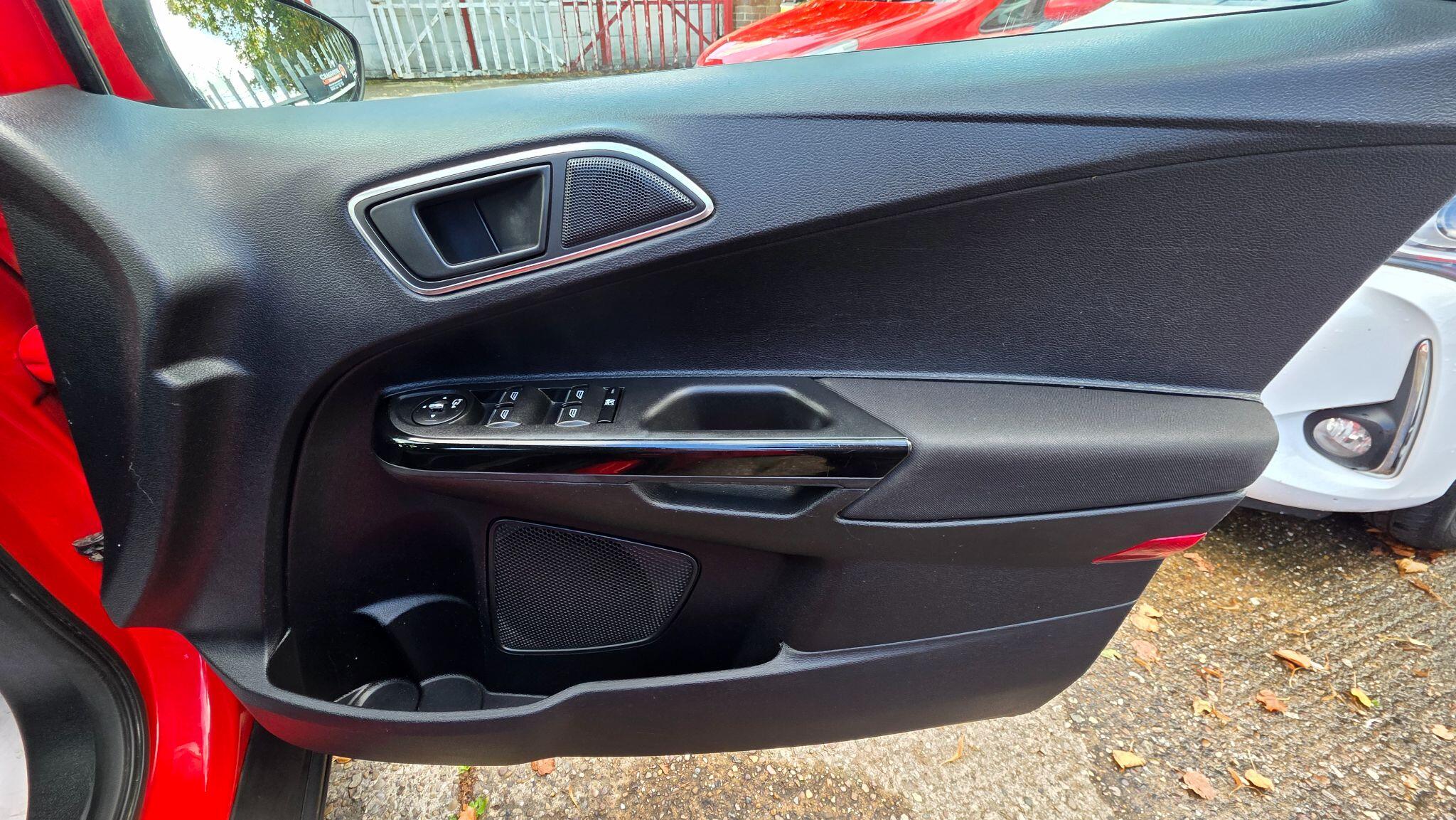Ford B-Max view 31