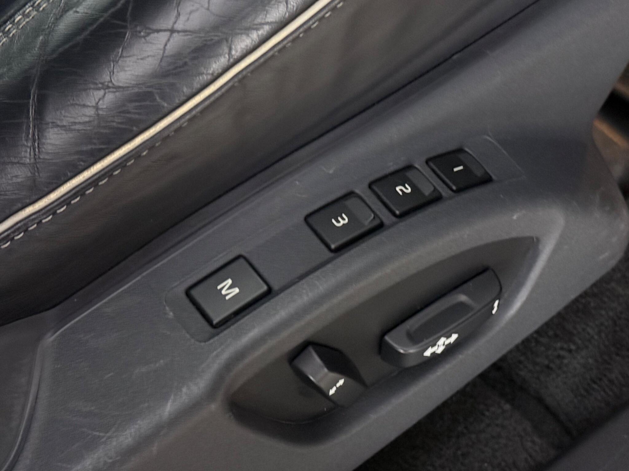 Volvo XC60 view 28