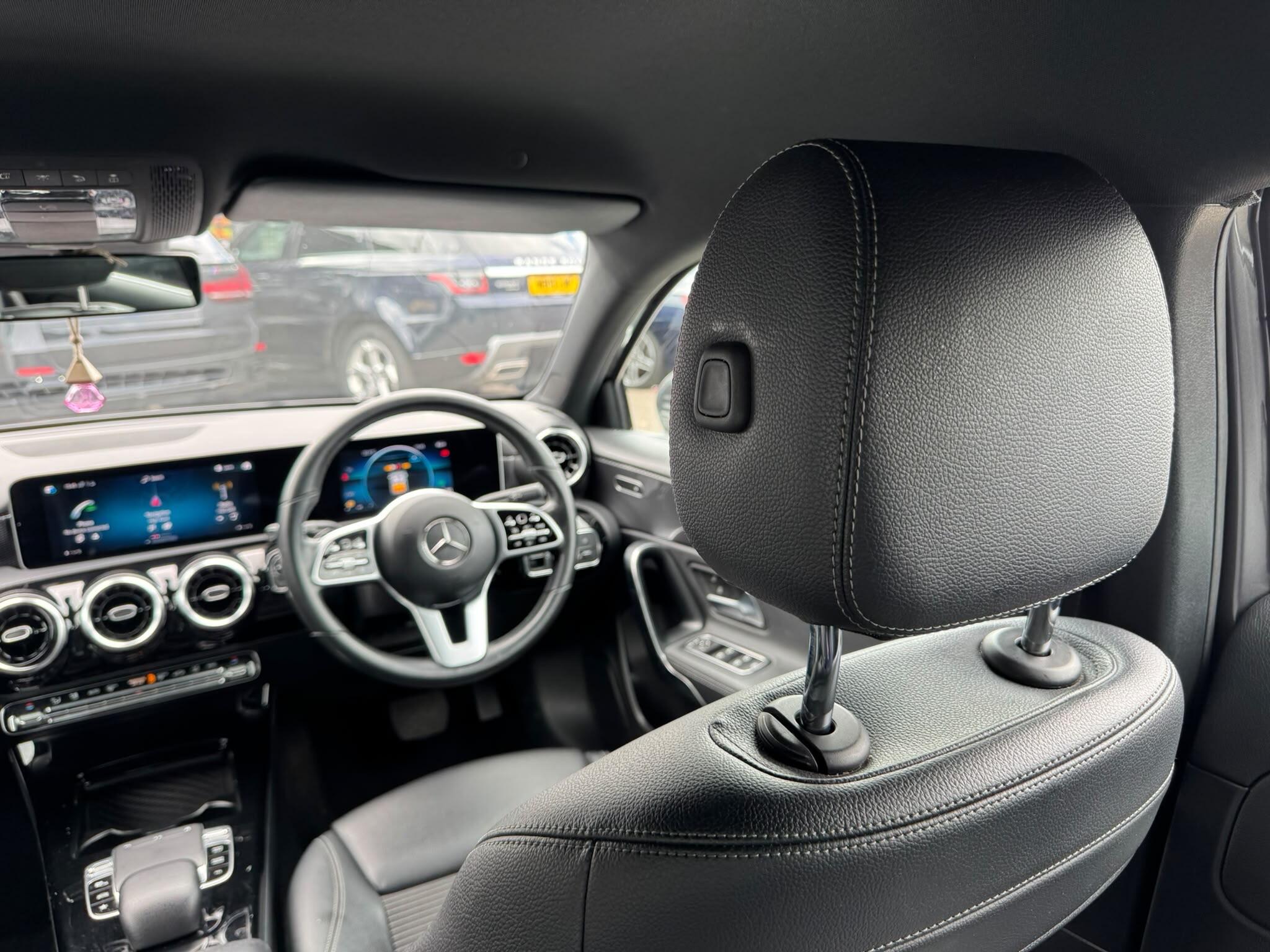 Mercedes-Benz A-Class view 40