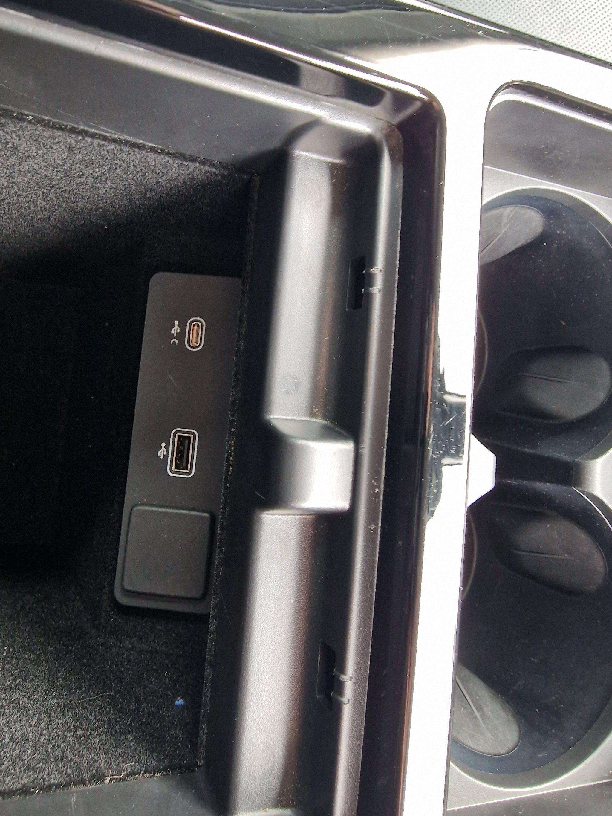Land Rover Range Rover Evoque view 34